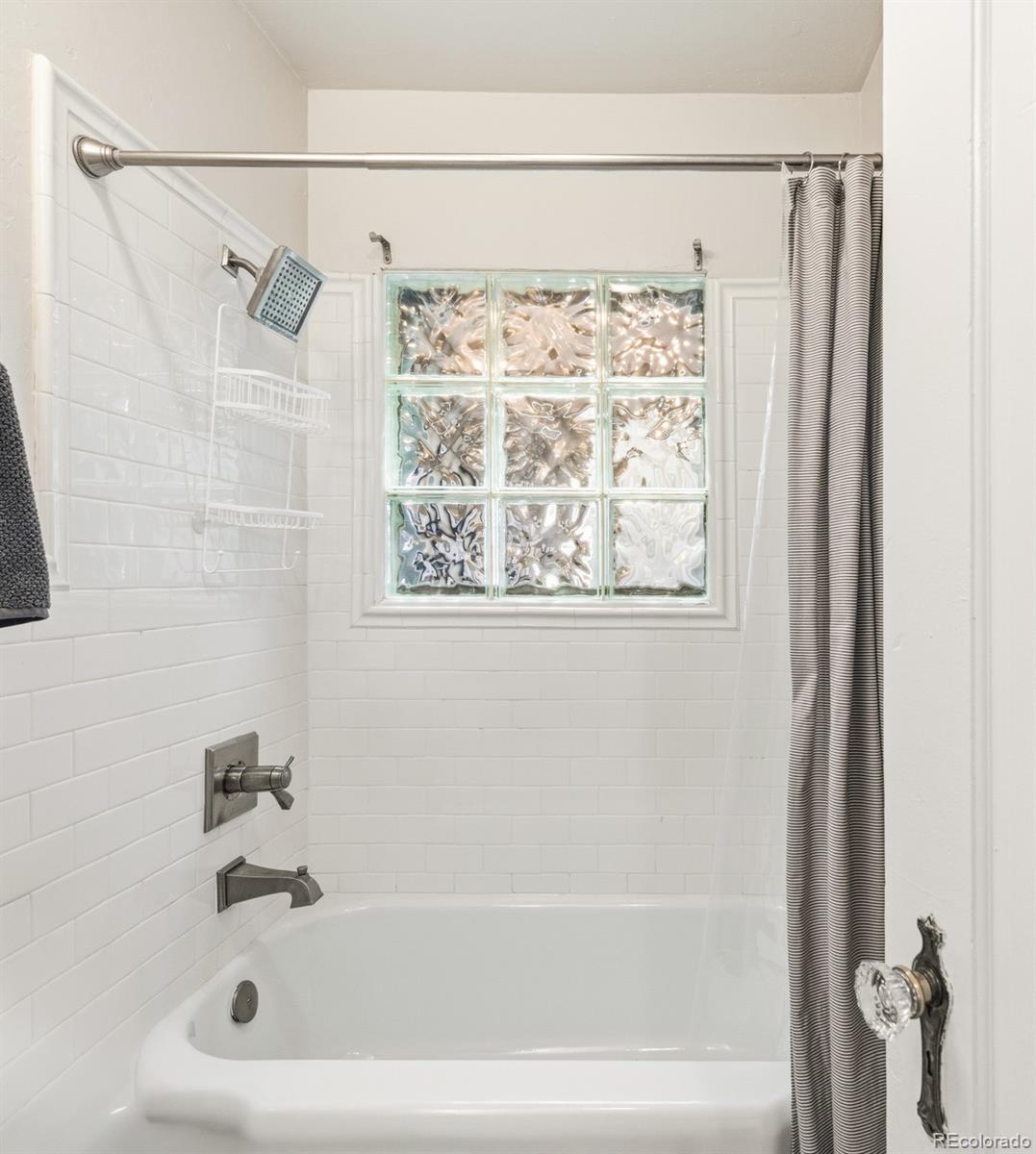 MLS Image #13 for 2547  krameria street,denver, Colorado