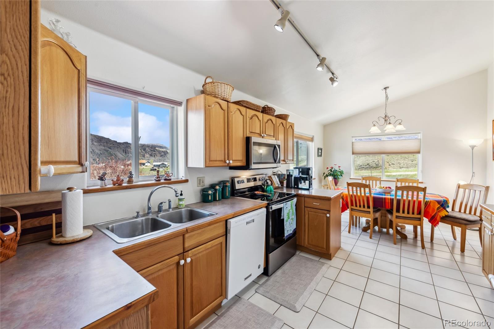 MLS Image #12 for 580 e byers avenue,hot sulphur springs, Colorado
