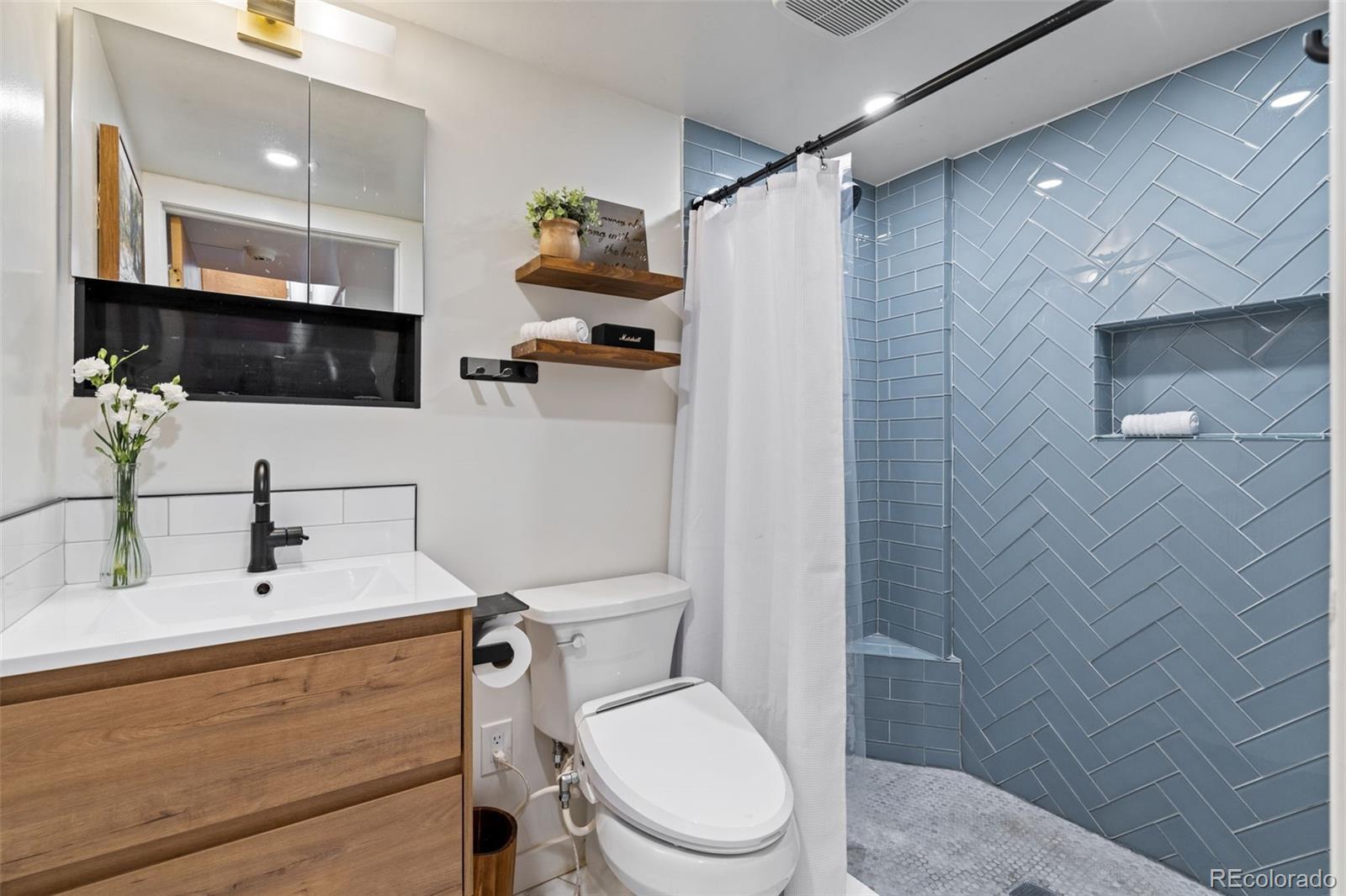 MLS Image #32 for 1247  harrison street,denver, Colorado