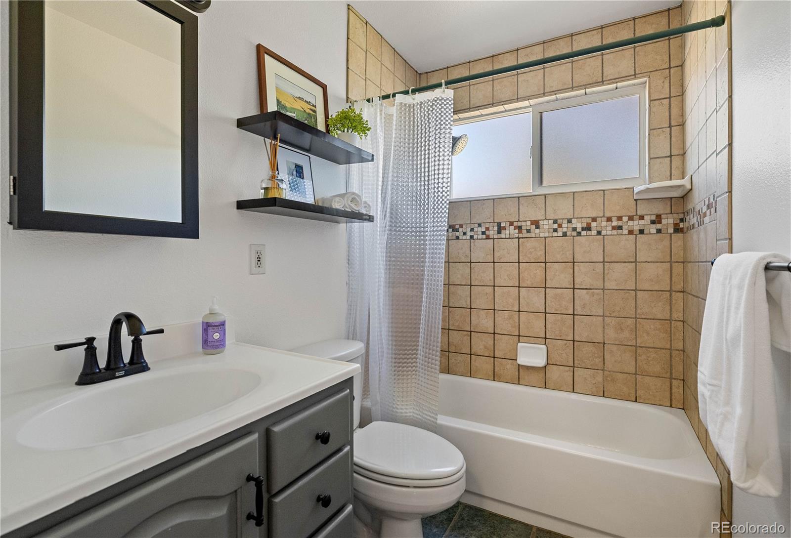 MLS Image #14 for 18925 w 59th place,golden, Colorado