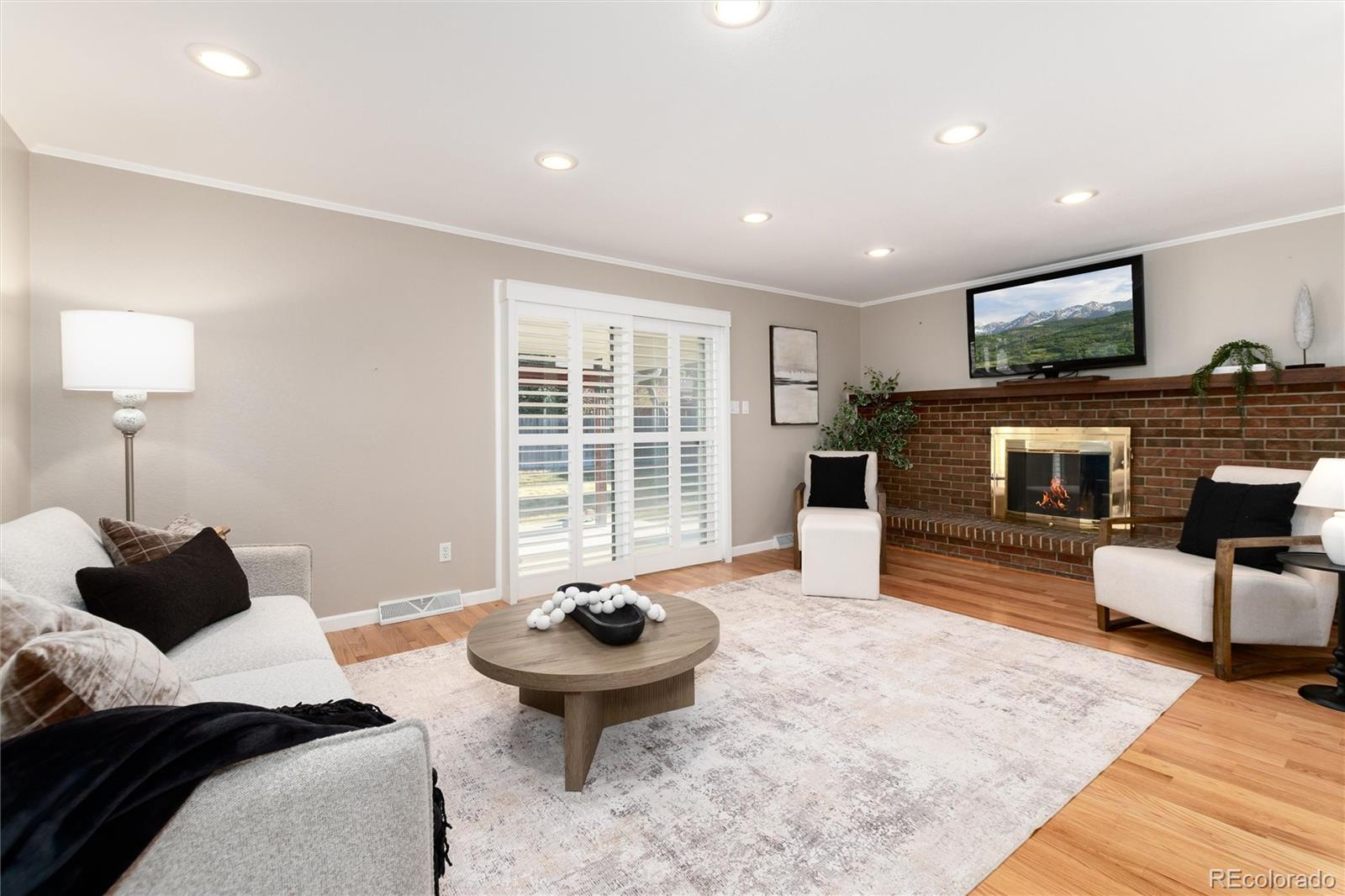 MLS Image #14 for 6879 s roslyn circle,centennial, Colorado