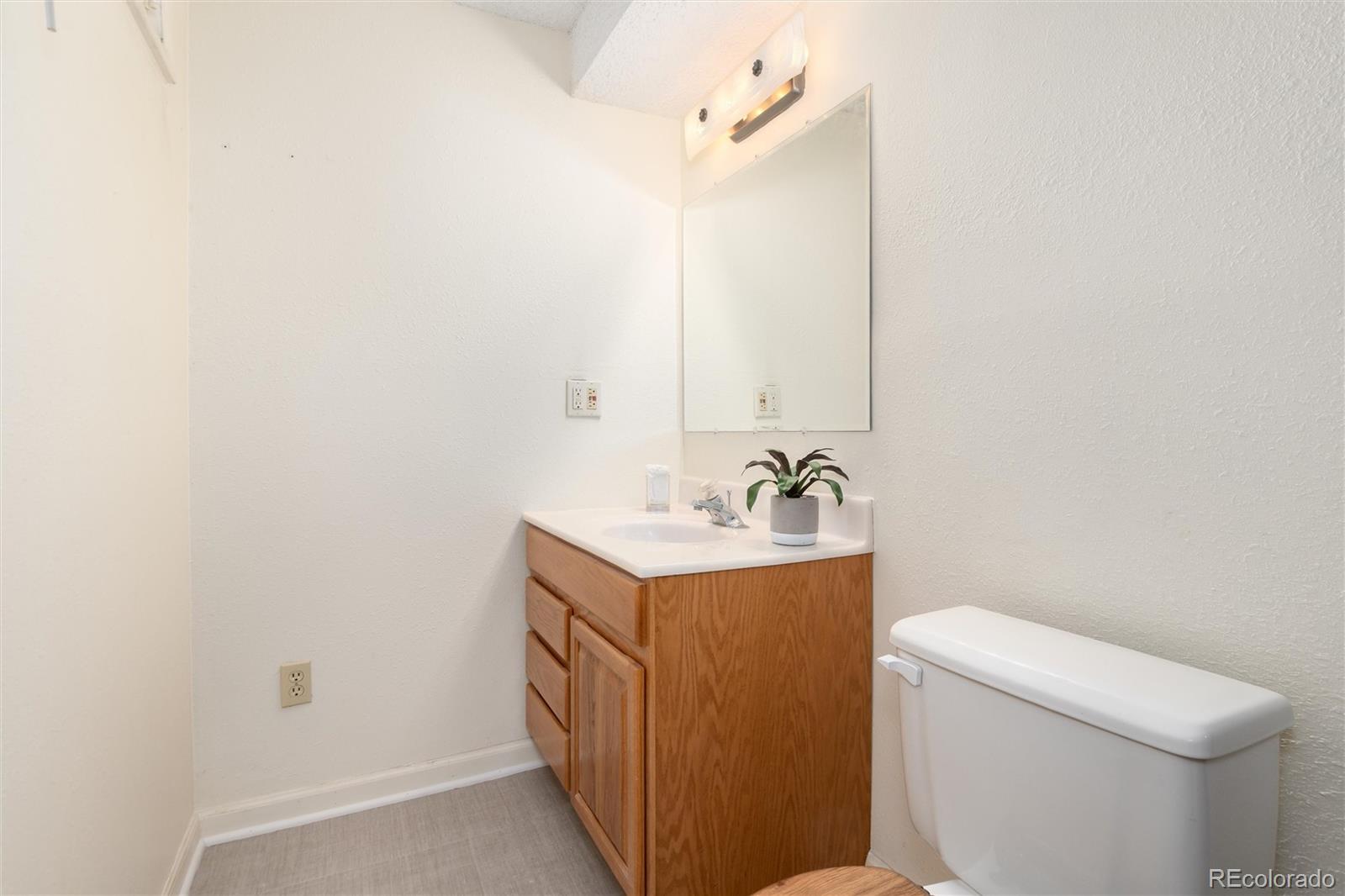 MLS Image #31 for 6879 s roslyn circle,centennial, Colorado