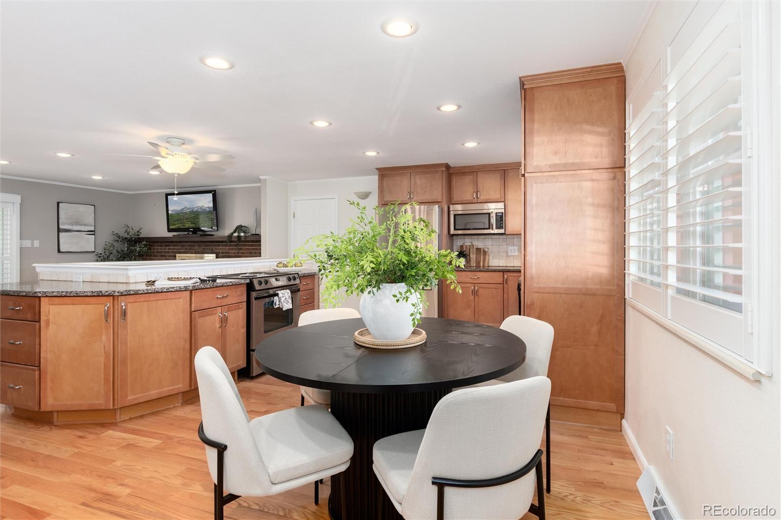 MLS Image #5 for 6879 s roslyn circle,centennial, Colorado