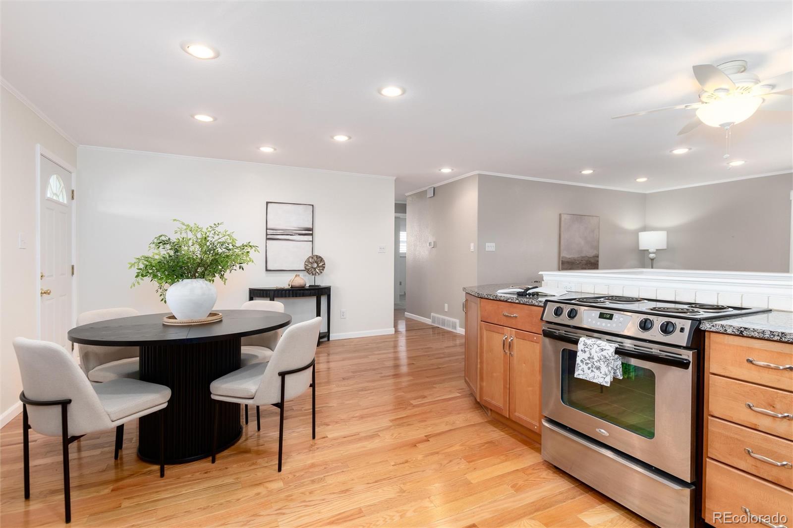 MLS Image #7 for 6879 s roslyn circle,centennial, Colorado