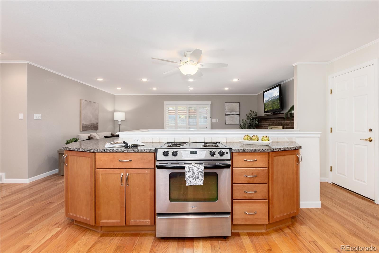 MLS Image #8 for 6879 s roslyn circle,centennial, Colorado