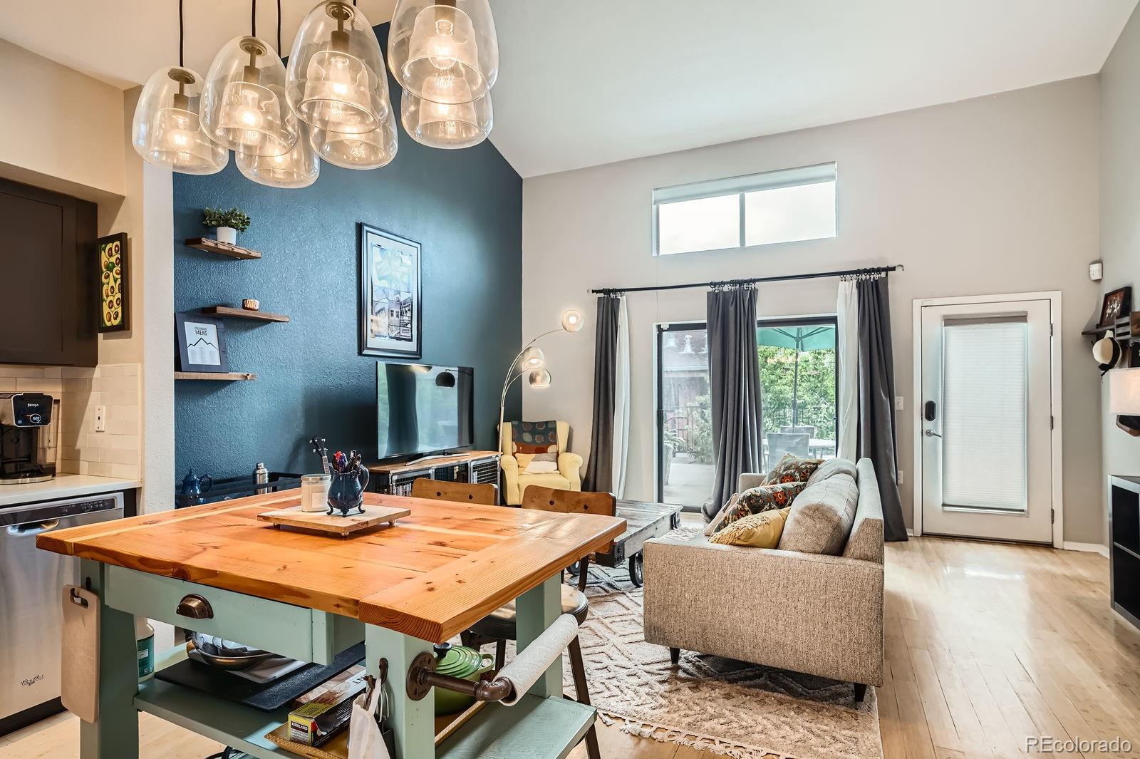 MLS Image #14 for 3295  blake street,denver, Colorado