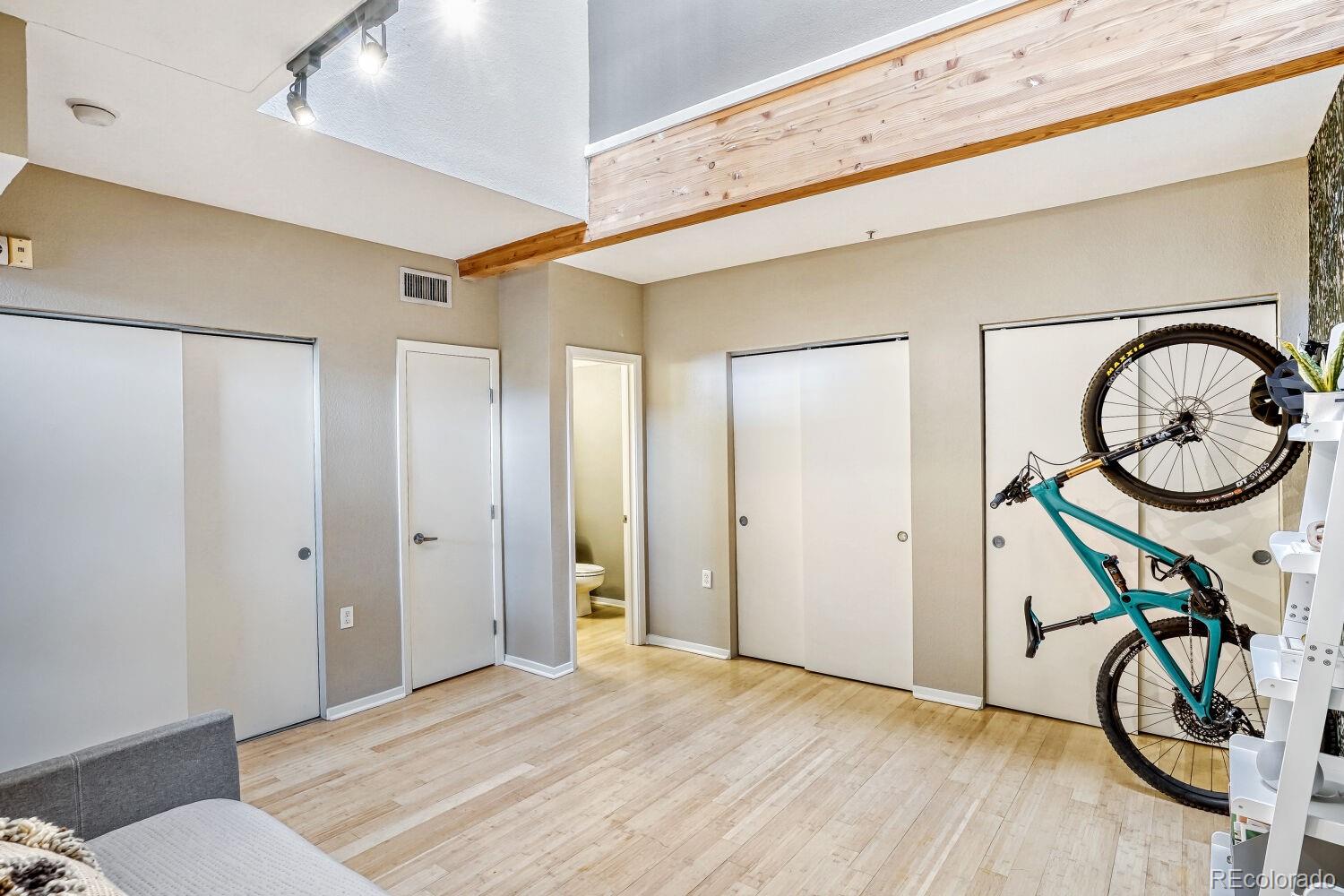 MLS Image #16 for 3295  blake street,denver, Colorado