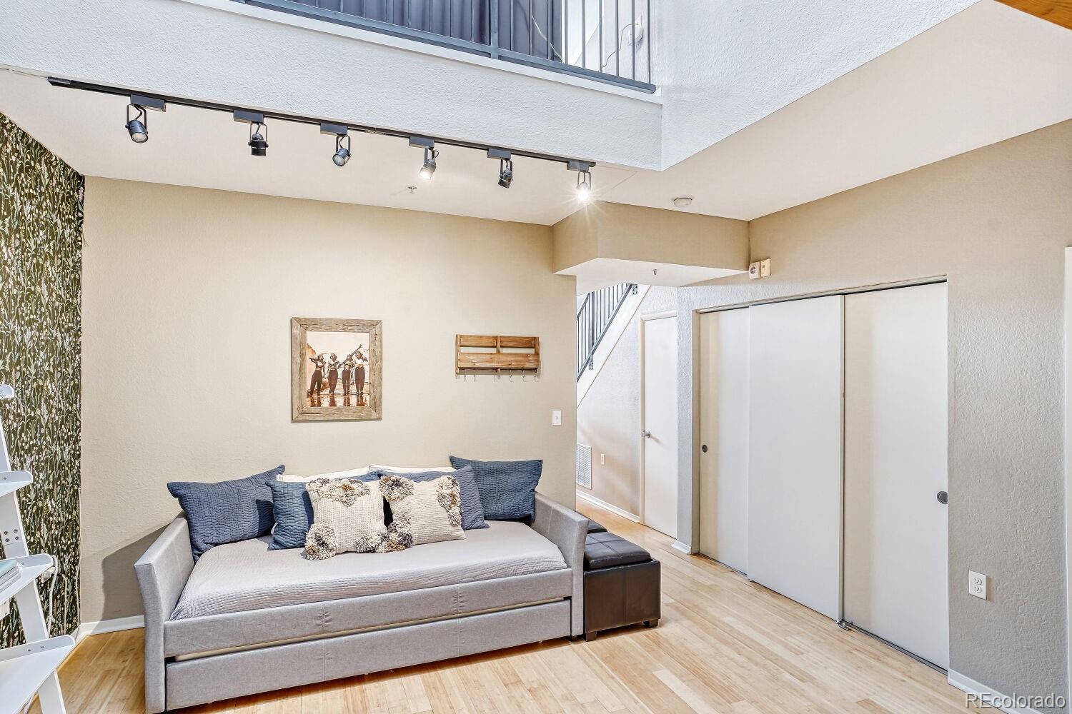 MLS Image #18 for 3295  blake street,denver, Colorado