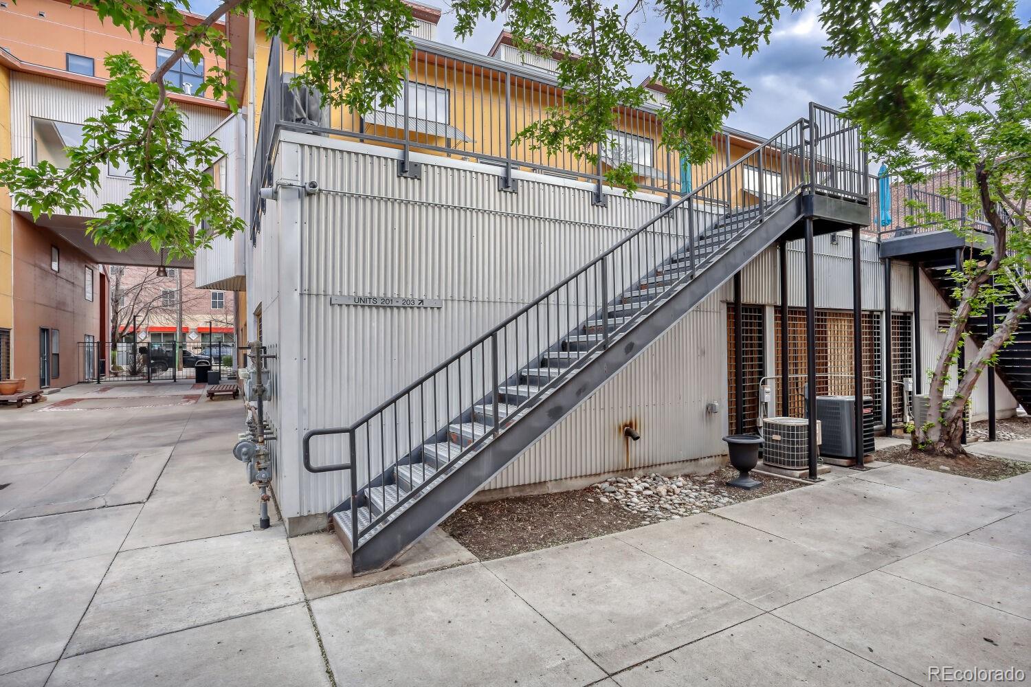MLS Image #5 for 3295  blake street,denver, Colorado