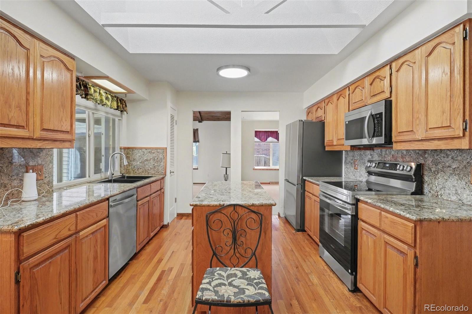 MLS Image #11 for 5571 w kent place,denver, Colorado