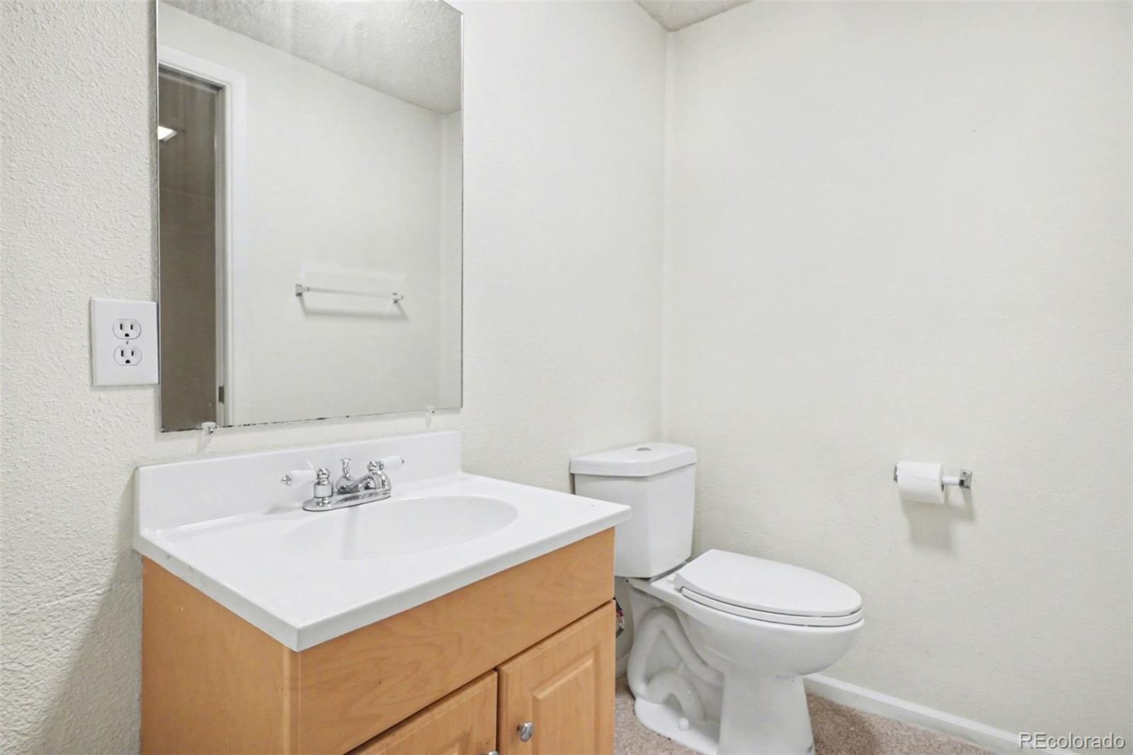 MLS Image #26 for 5571 w kent place,denver, Colorado