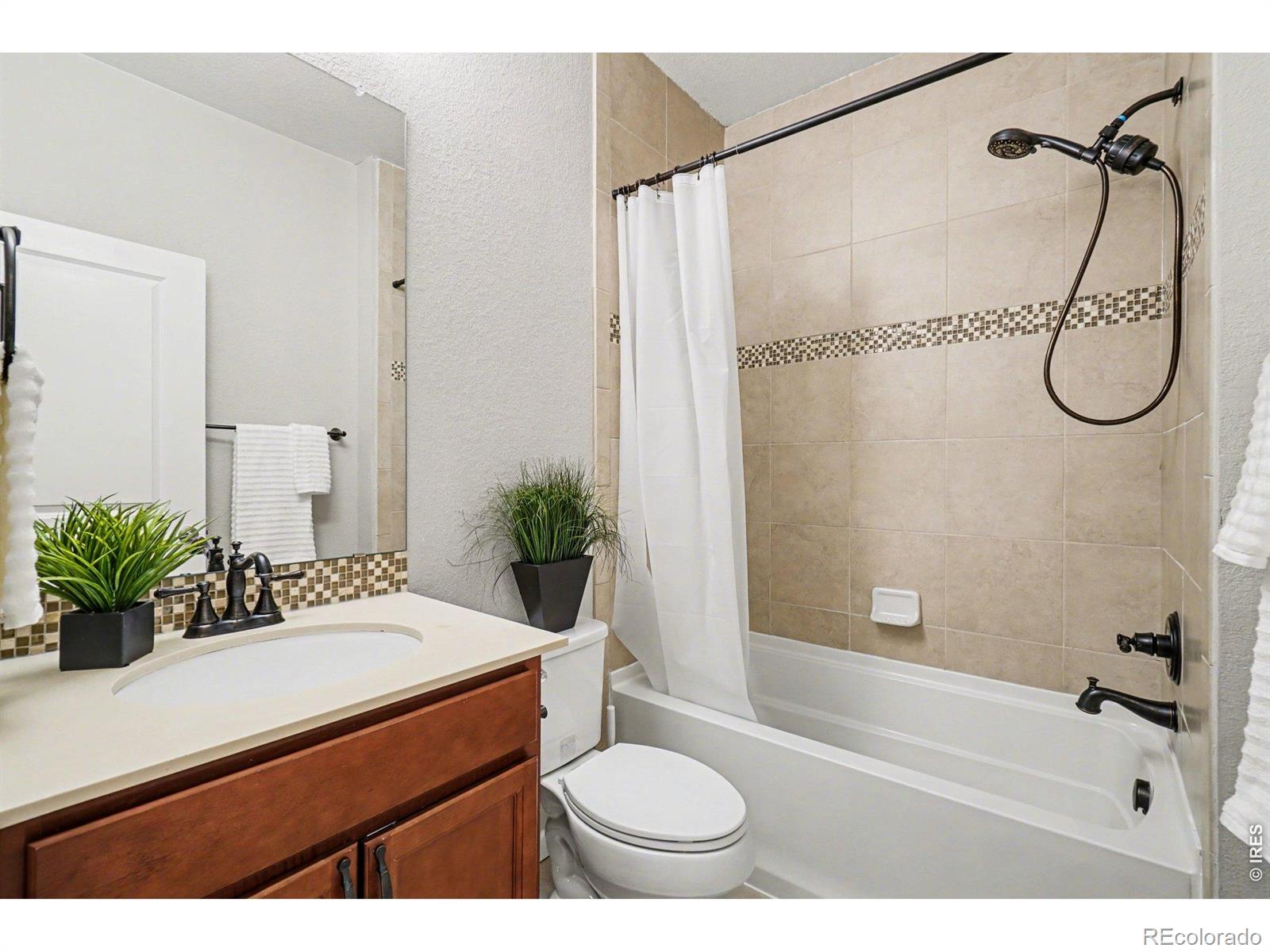 MLS Image #14 for 410  nielson place,berthoud, Colorado