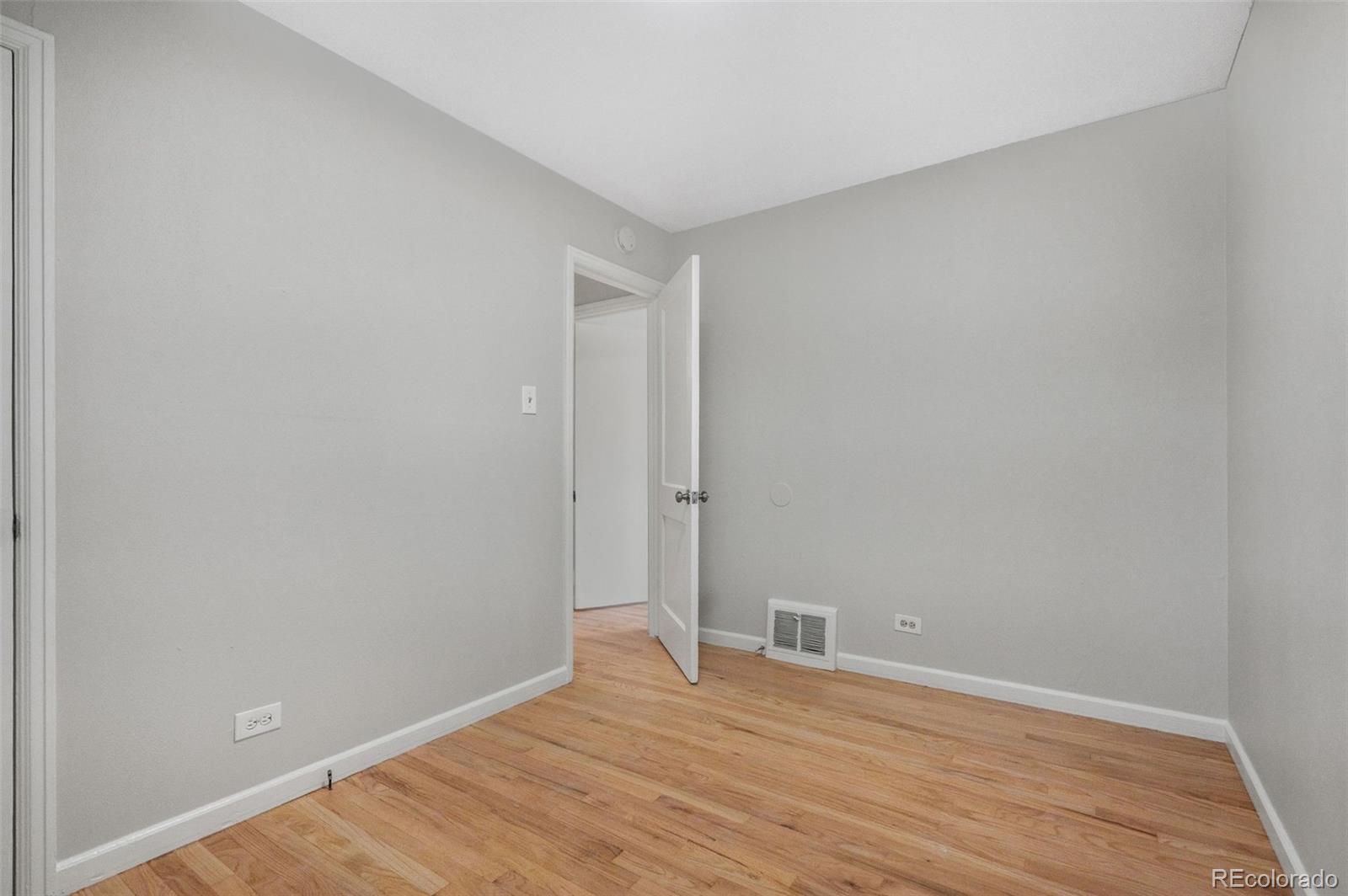 MLS Image #11 for 2208  hanover street,aurora, Colorado
