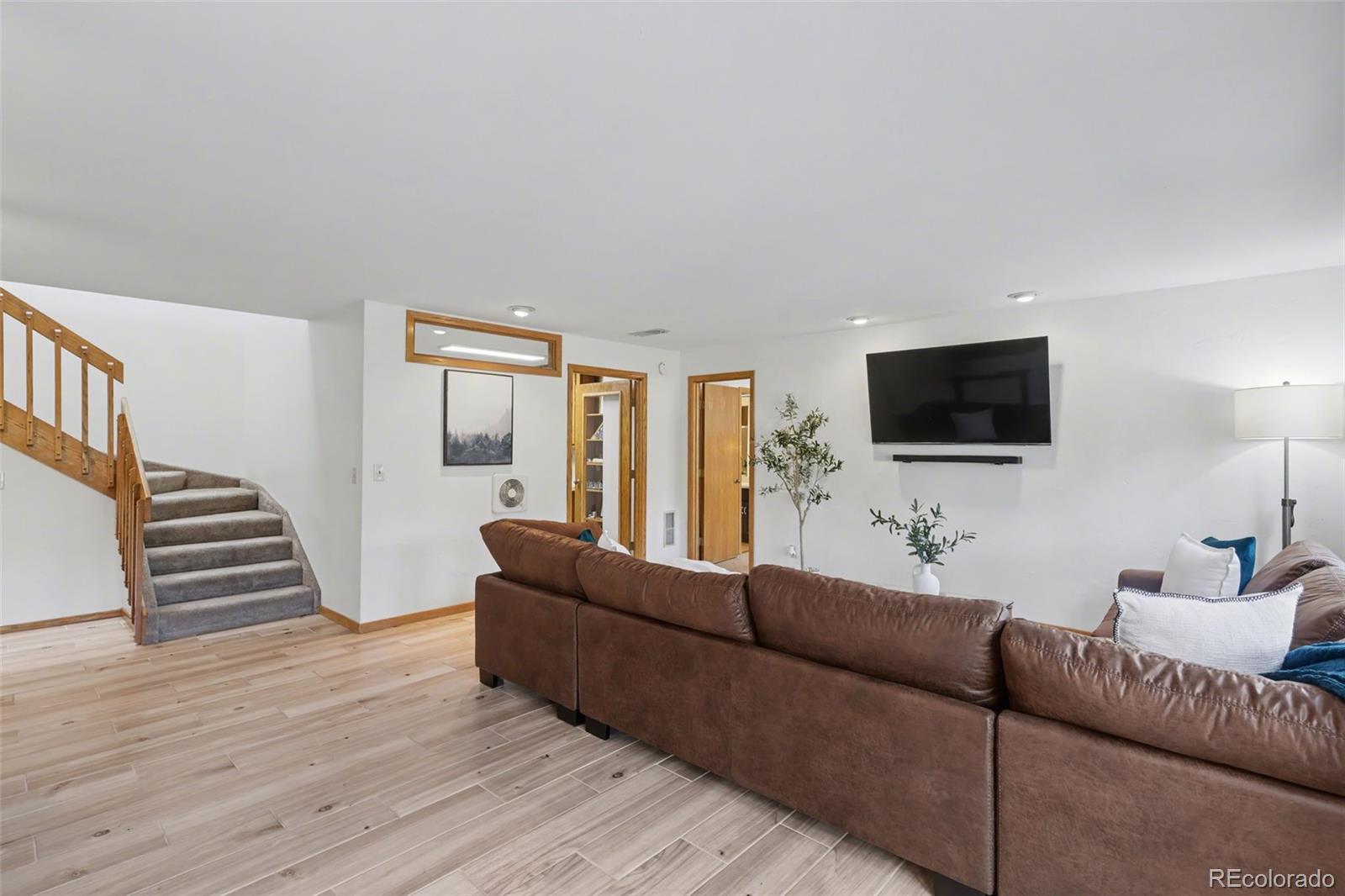 MLS Image #11 for 1550  mount woodmen court,colorado springs, Colorado