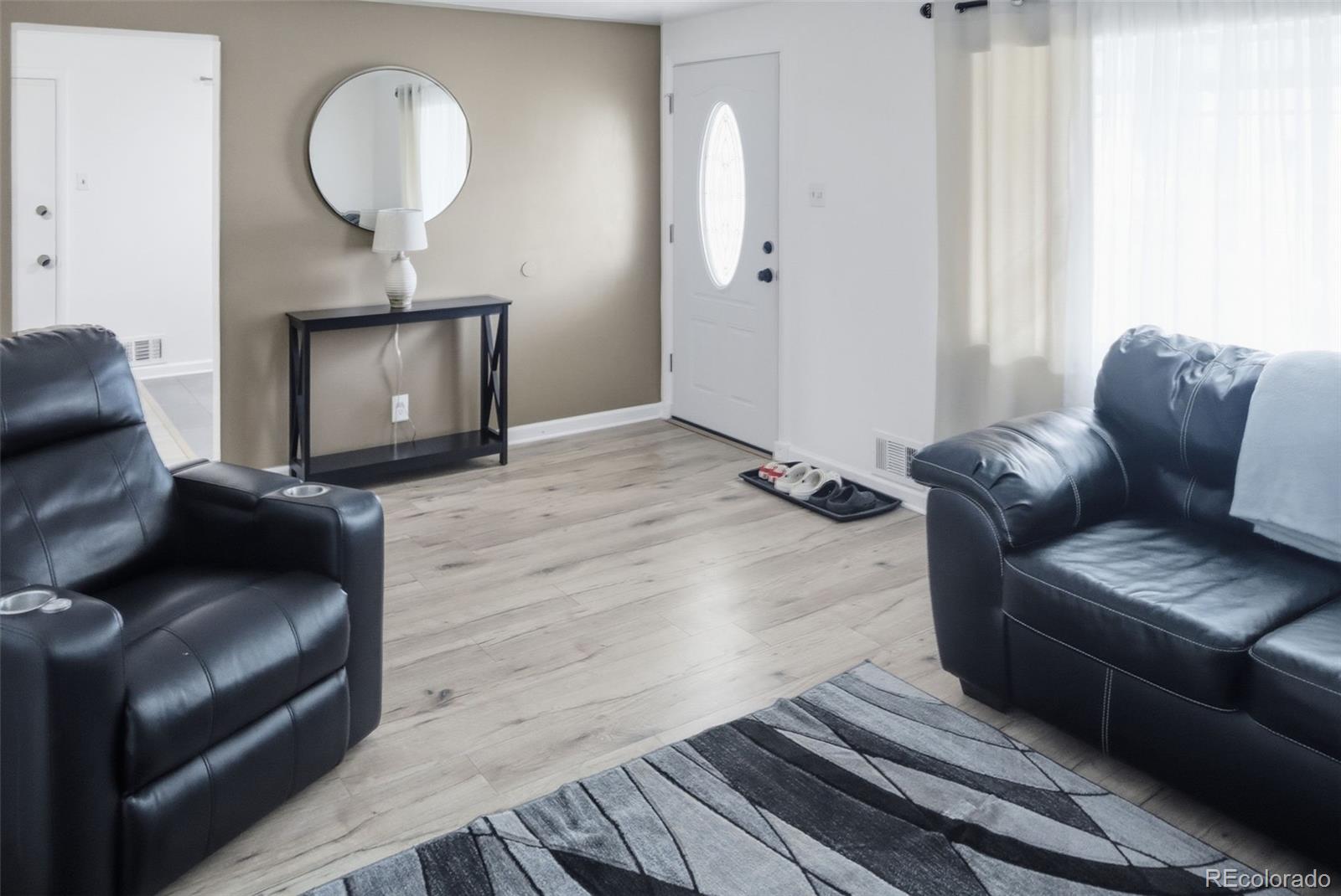 MLS Image #4 for 1412 s osage street,denver, Colorado