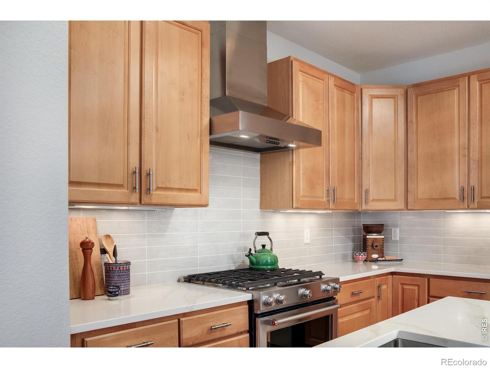 MLS Image #4 for 103  estes court,lyons, Colorado
