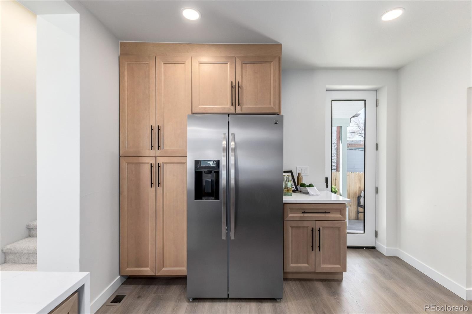 MLS Image #12 for 949  lipan street,denver, Colorado