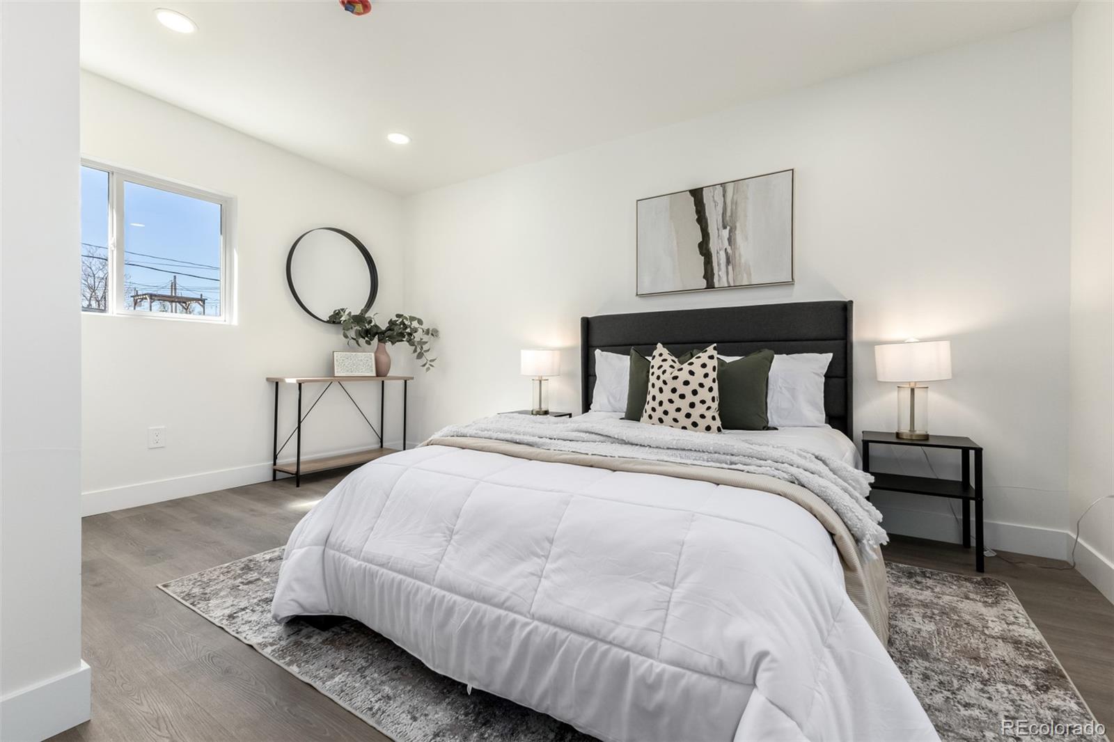 MLS Image #14 for 949  lipan street,denver, Colorado
