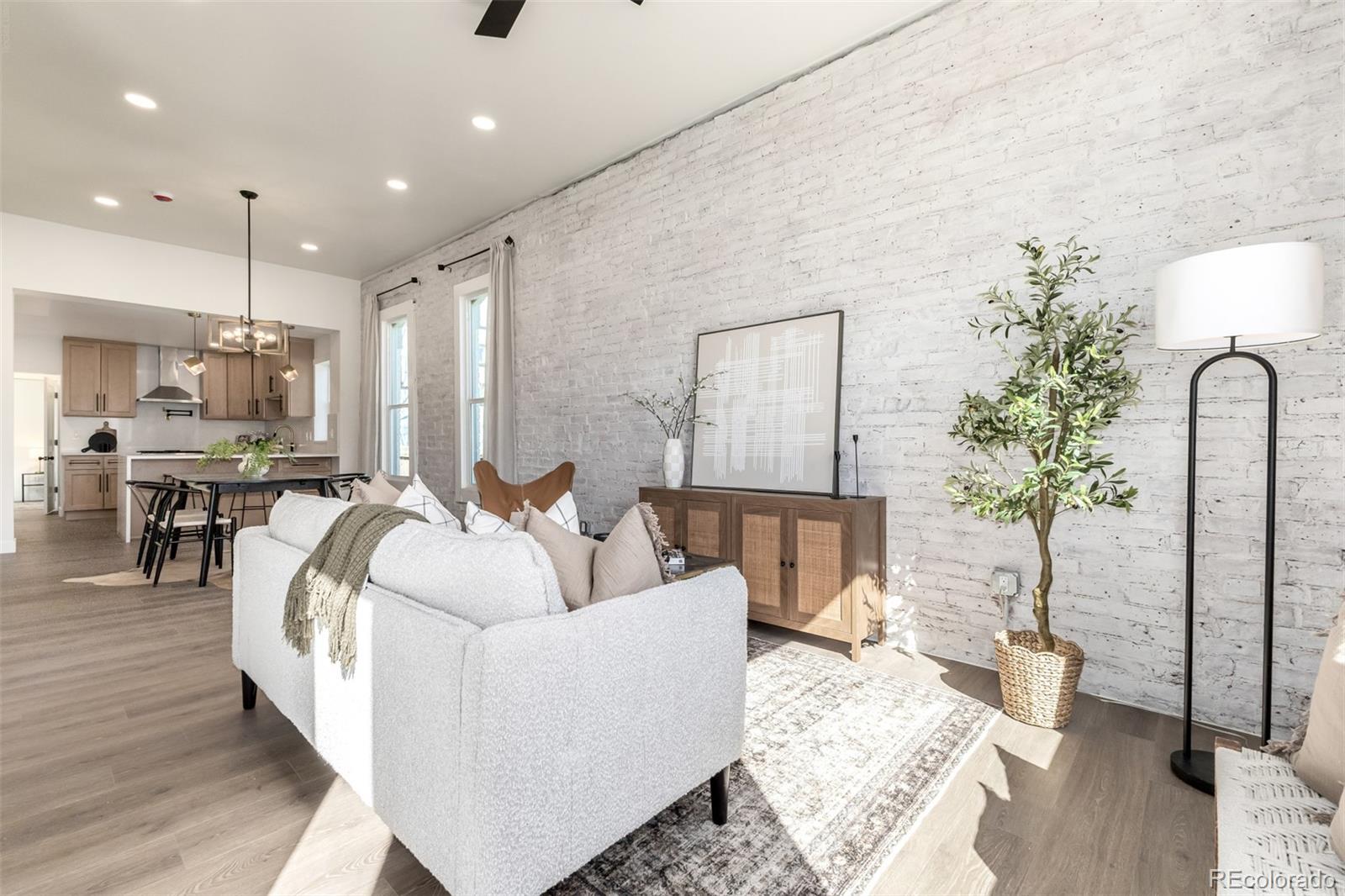 MLS Image #5 for 949  lipan street,denver, Colorado