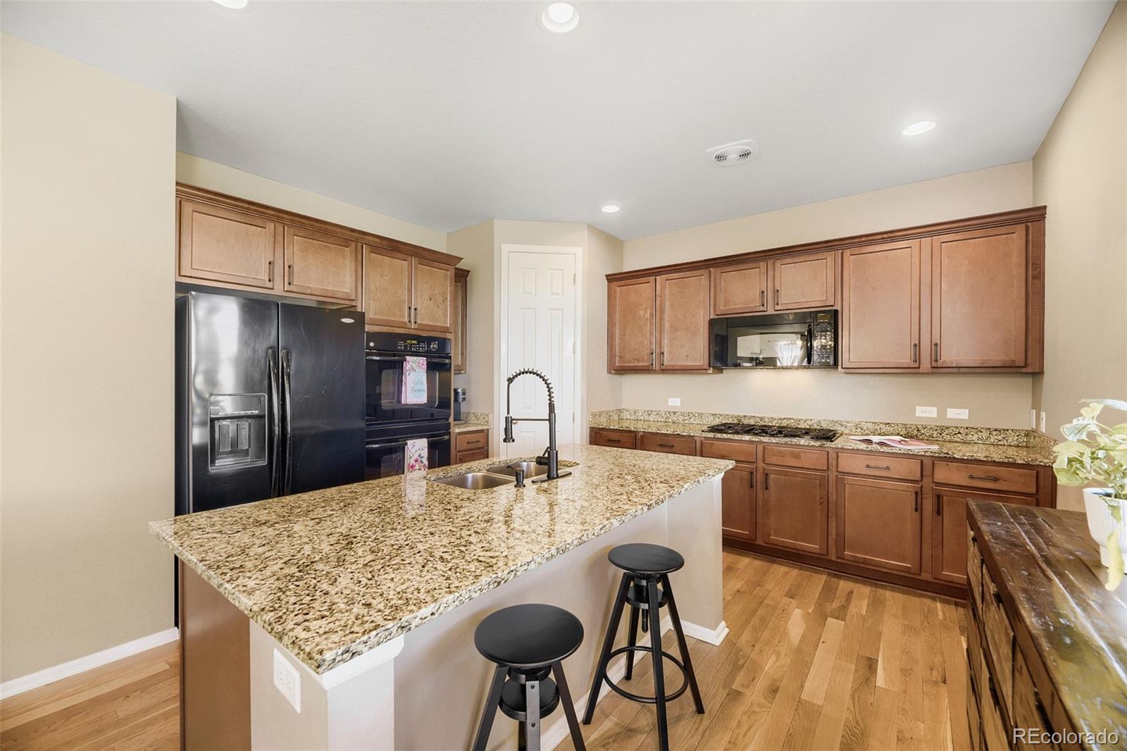 MLS Image #7 for 26285 e frost place,aurora, Colorado