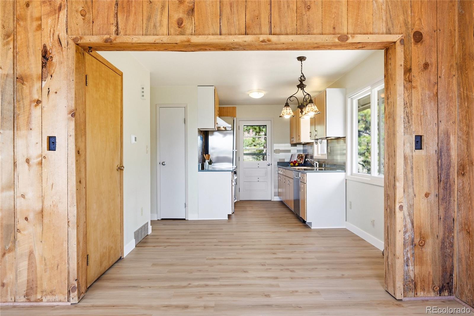 MLS Image #13 for 10568  walters circle,morrison, Colorado