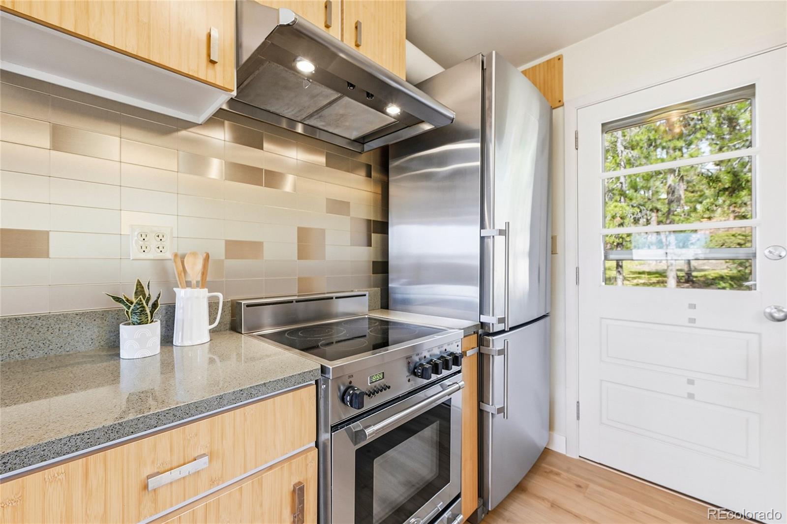 MLS Image #16 for 10568  walters circle,morrison, Colorado