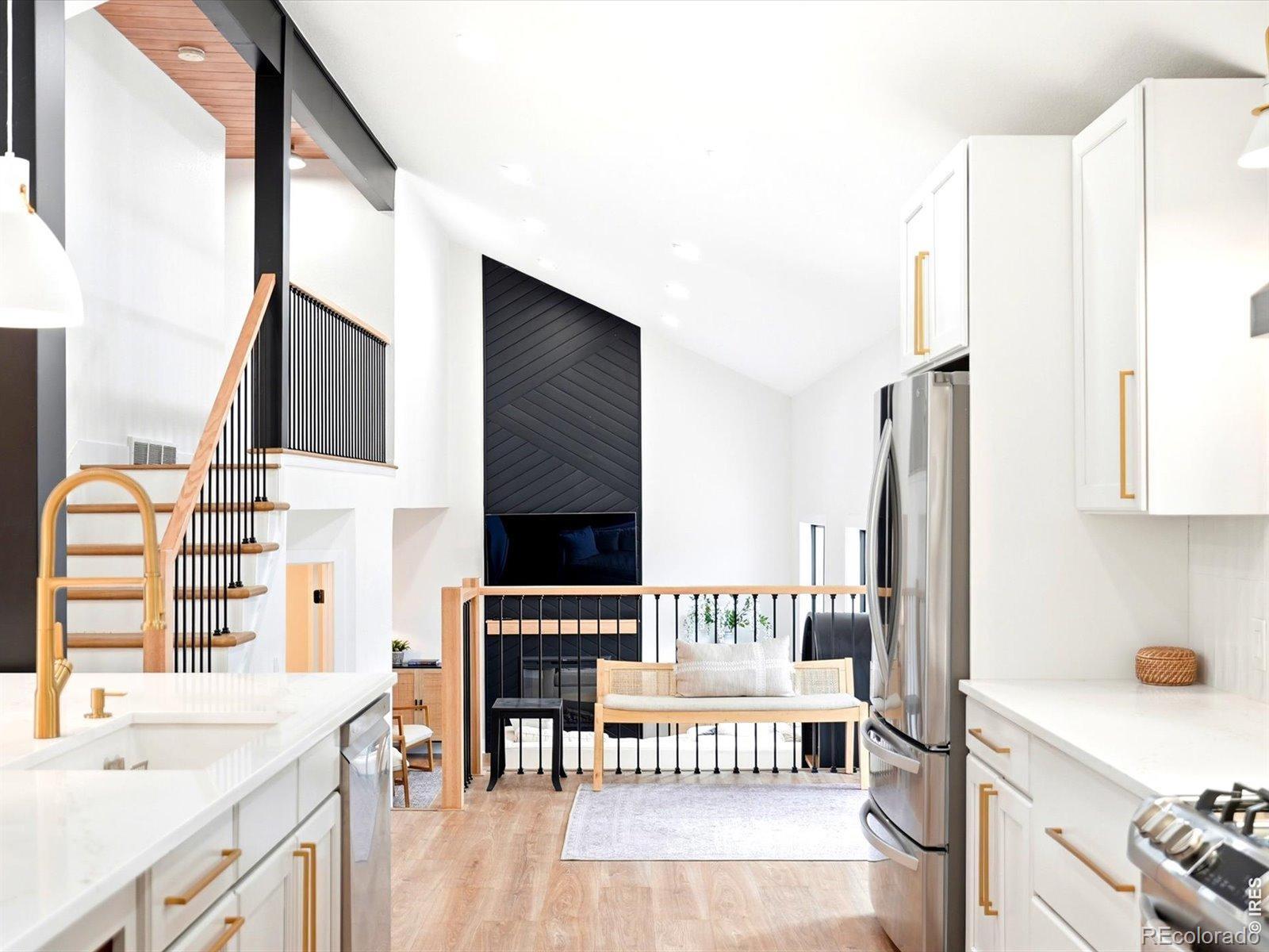 MLS Image #10 for 3501  lakeview circle,longmont, Colorado