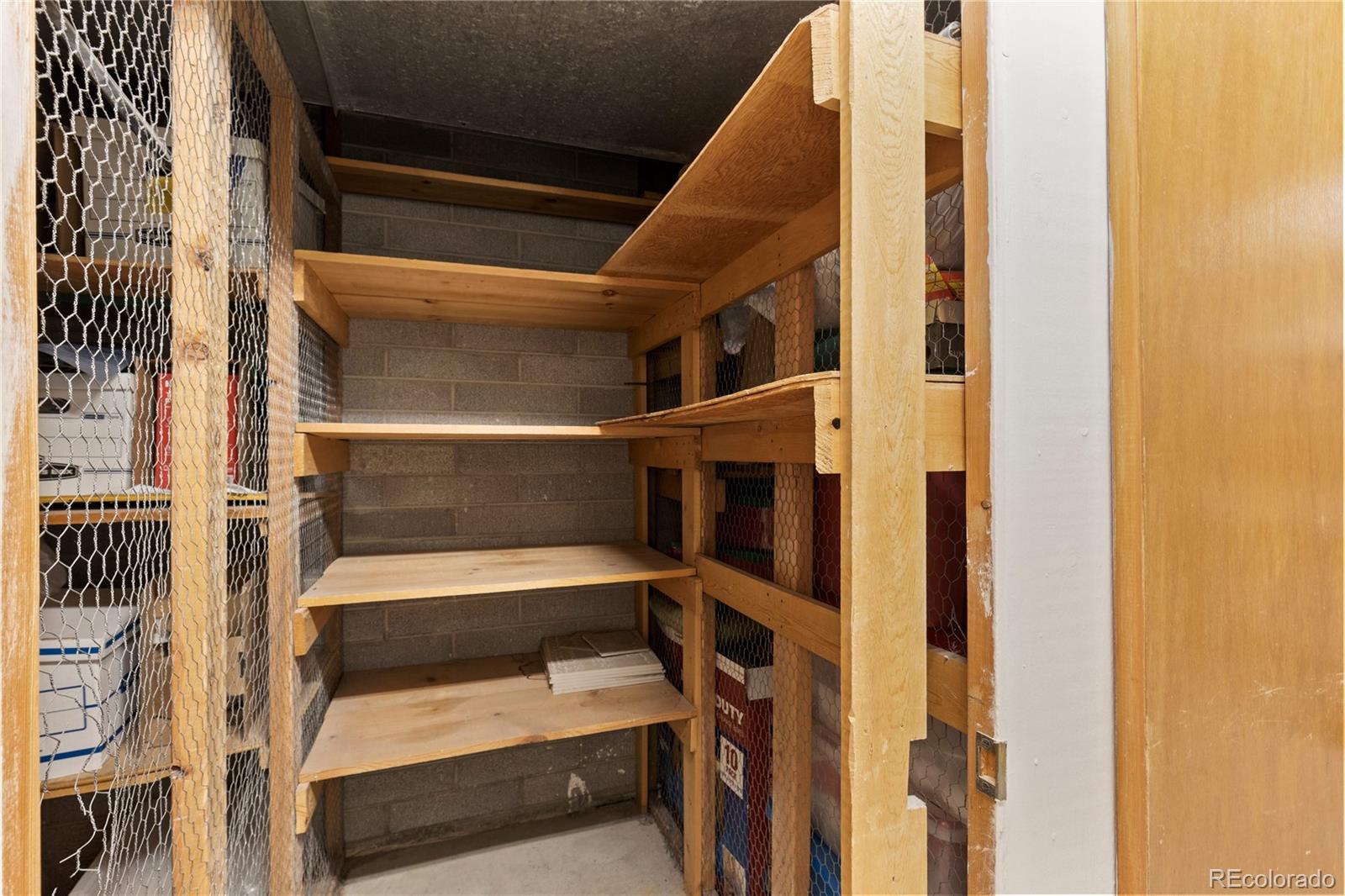 MLS Image #25 for 750 s clinton street,denver, Colorado
