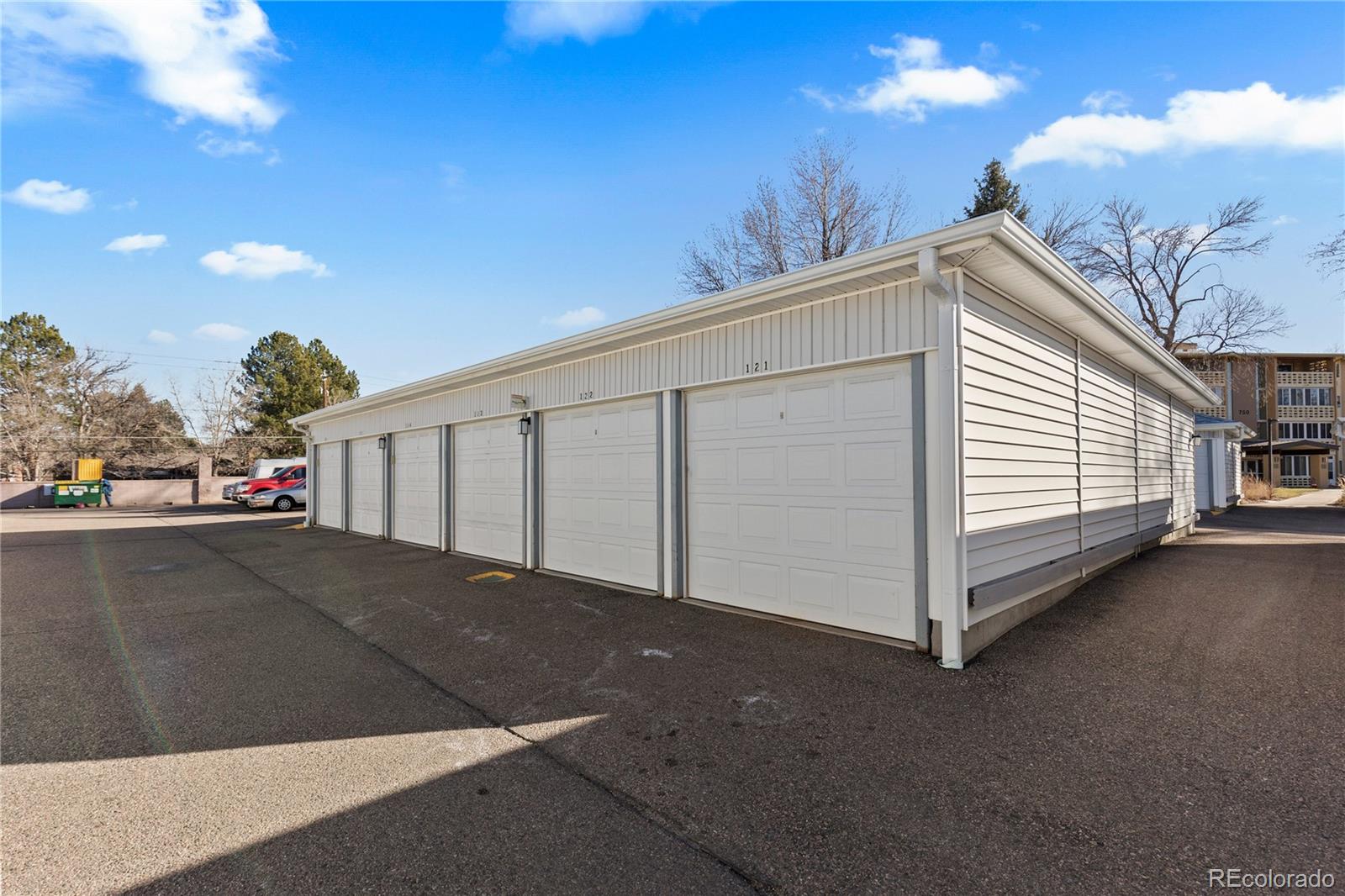 MLS Image #28 for 750 s clinton street,denver, Colorado