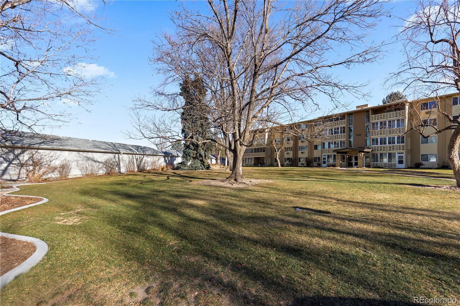 MLS Image #41 for 750 s clinton street,denver, Colorado