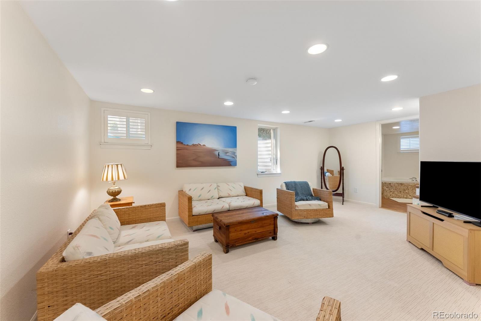 MLS Image #22 for 2171 s columbine street,denver, Colorado
