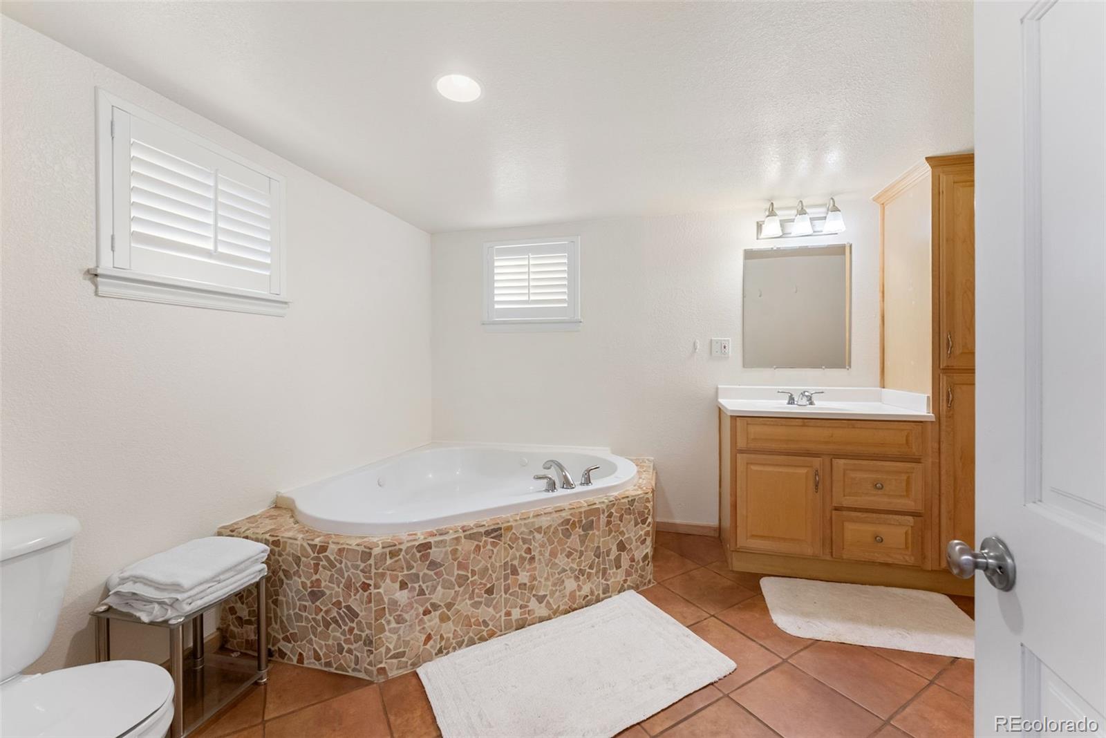 MLS Image #24 for 2171 s columbine street,denver, Colorado