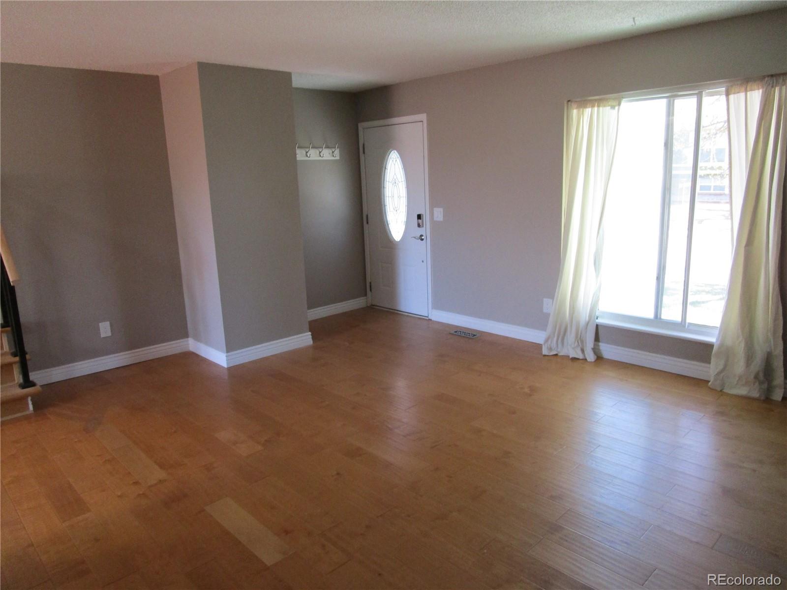 MLS Image #2 for 1291 s olathe way,aurora, Colorado