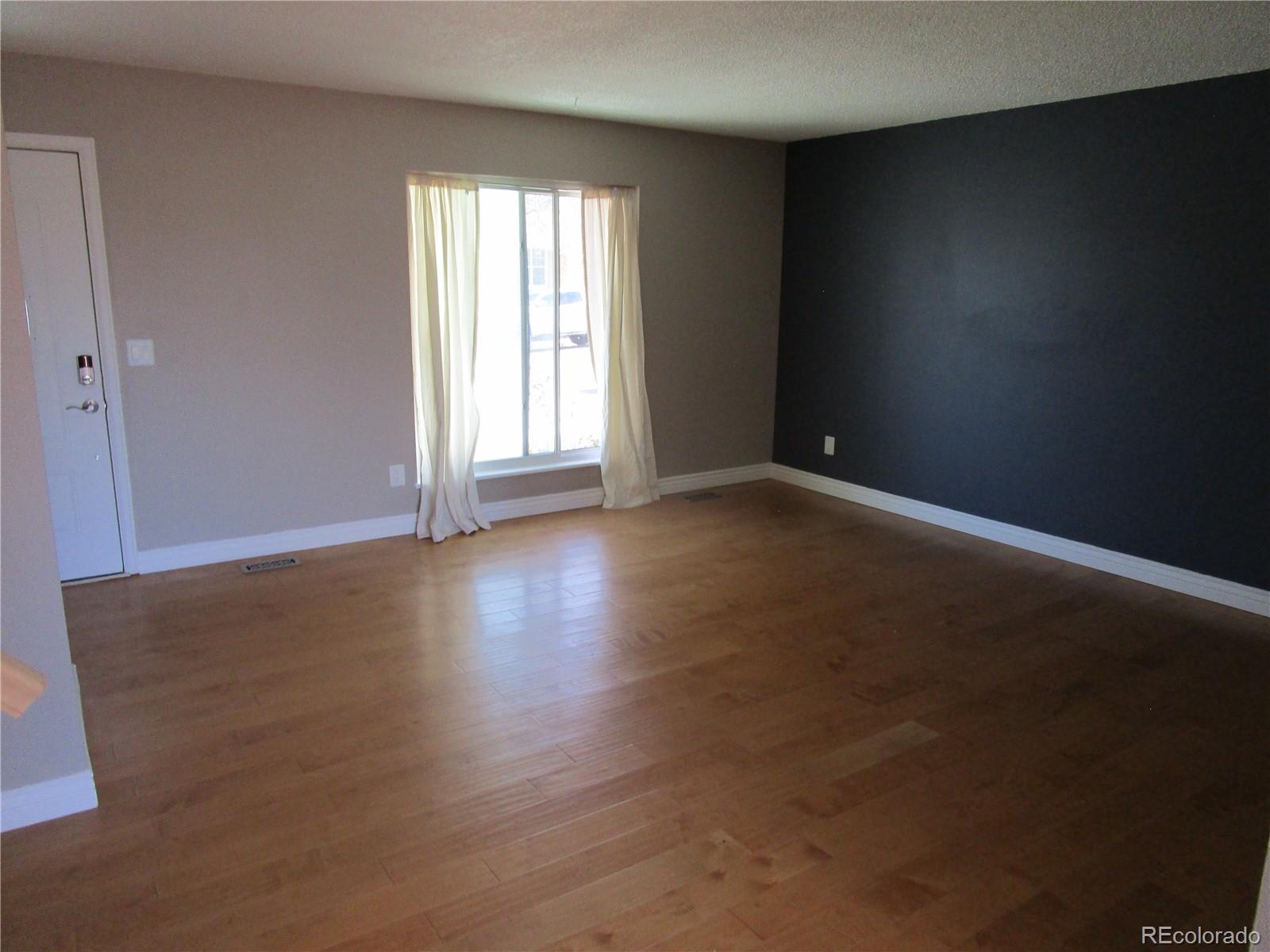 MLS Image #4 for 1291 s olathe way,aurora, Colorado