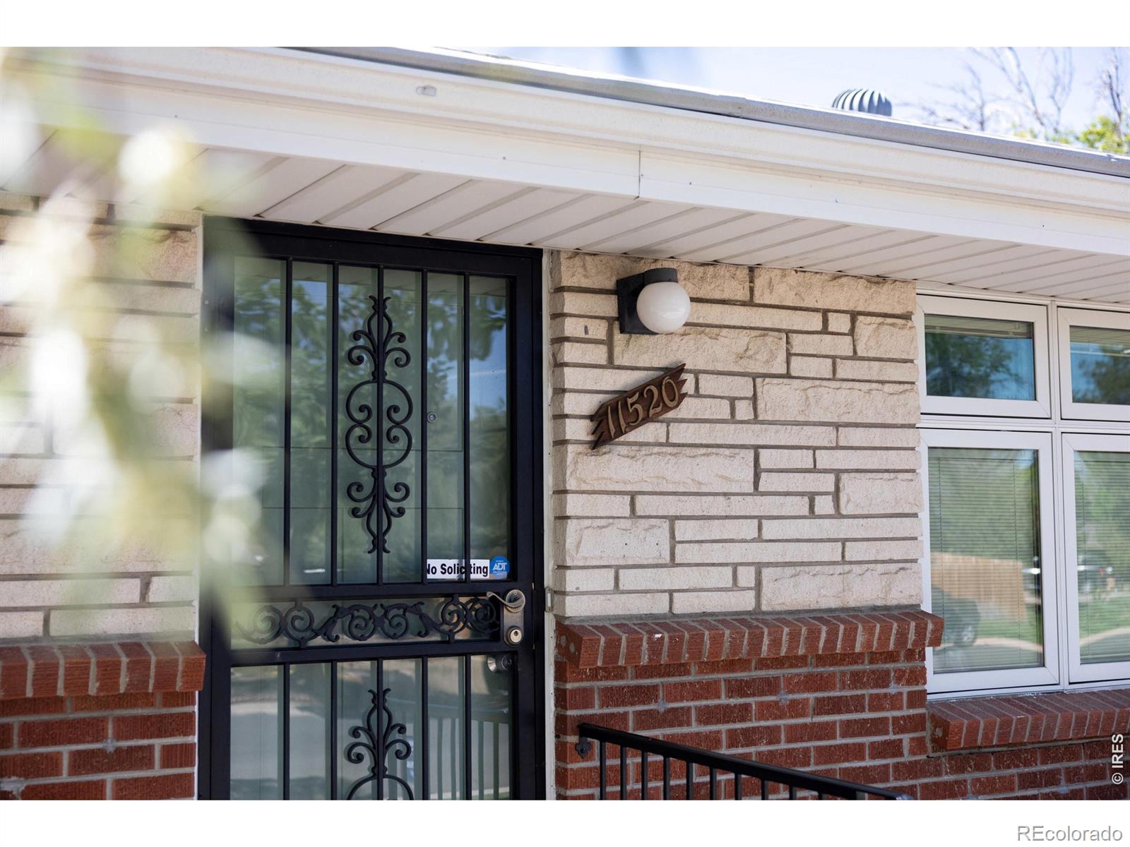 MLS Image #3 for 11520 e 2nd avenue,aurora, Colorado