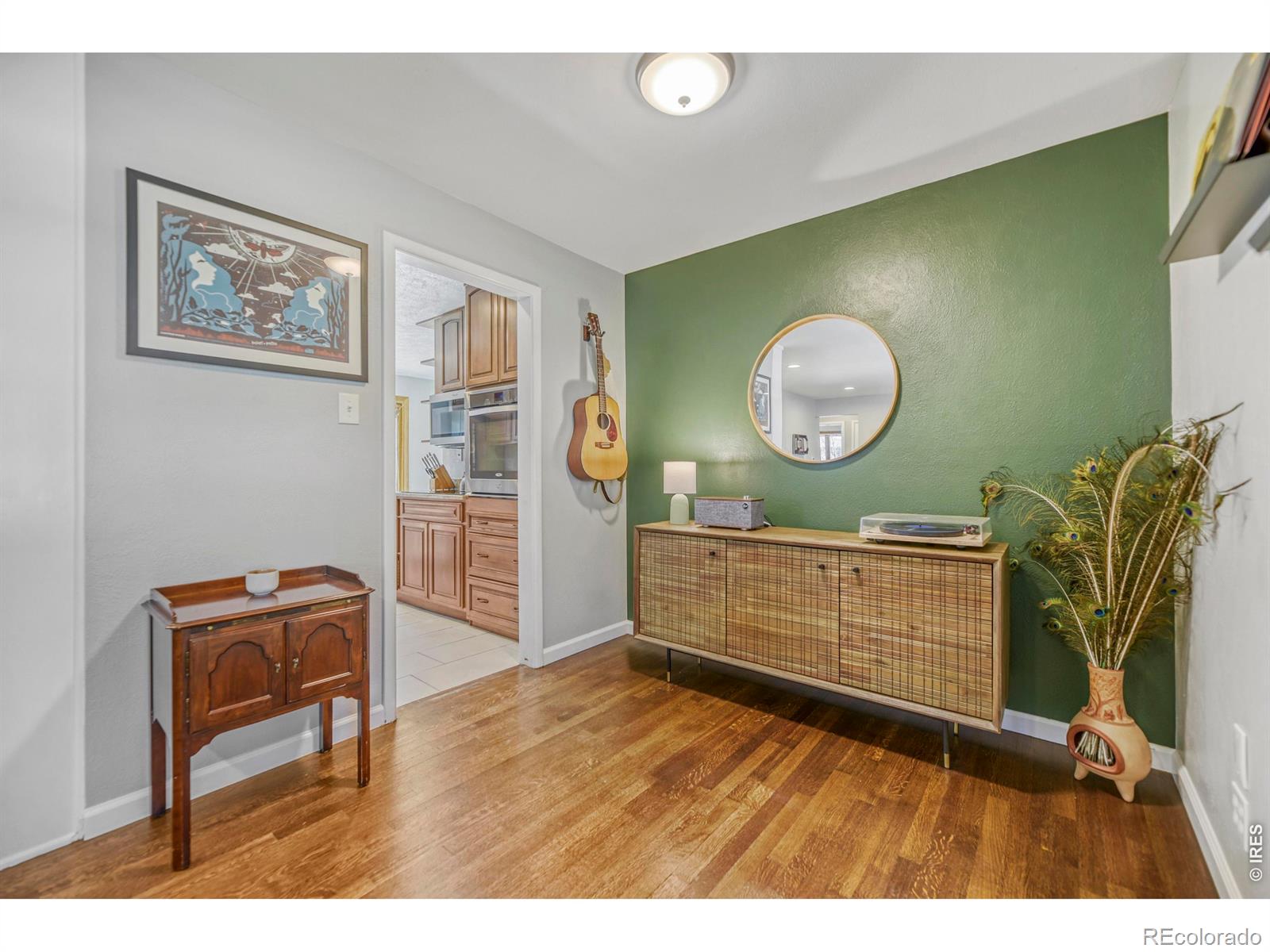 MLS Image #8 for 11520 e 2nd avenue,aurora, Colorado