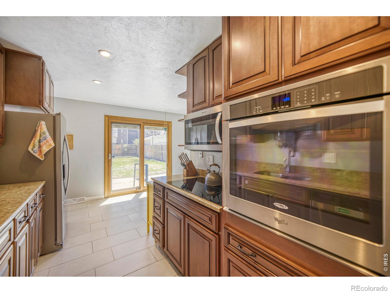 MLS Image #9 for 11520 e 2nd avenue,aurora, Colorado