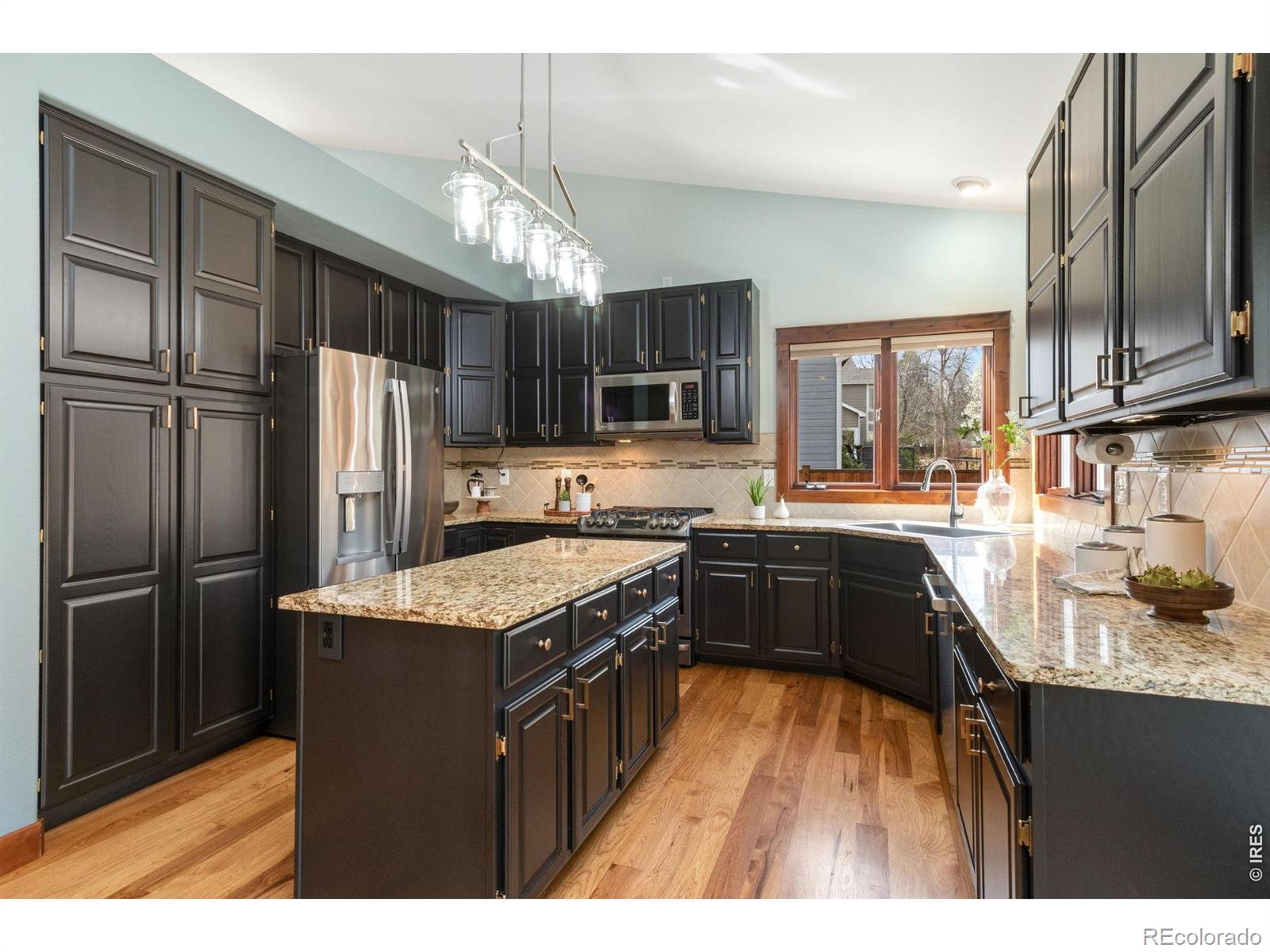 MLS Image #11 for 1006  hinsdale drive,fort collins, Colorado