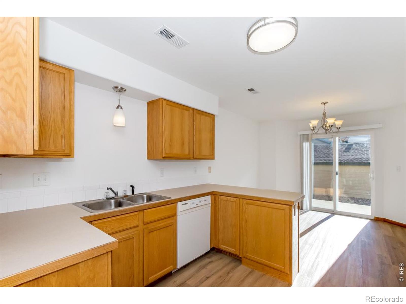 MLS Image #11 for 850 s overland trail,fort collins, Colorado