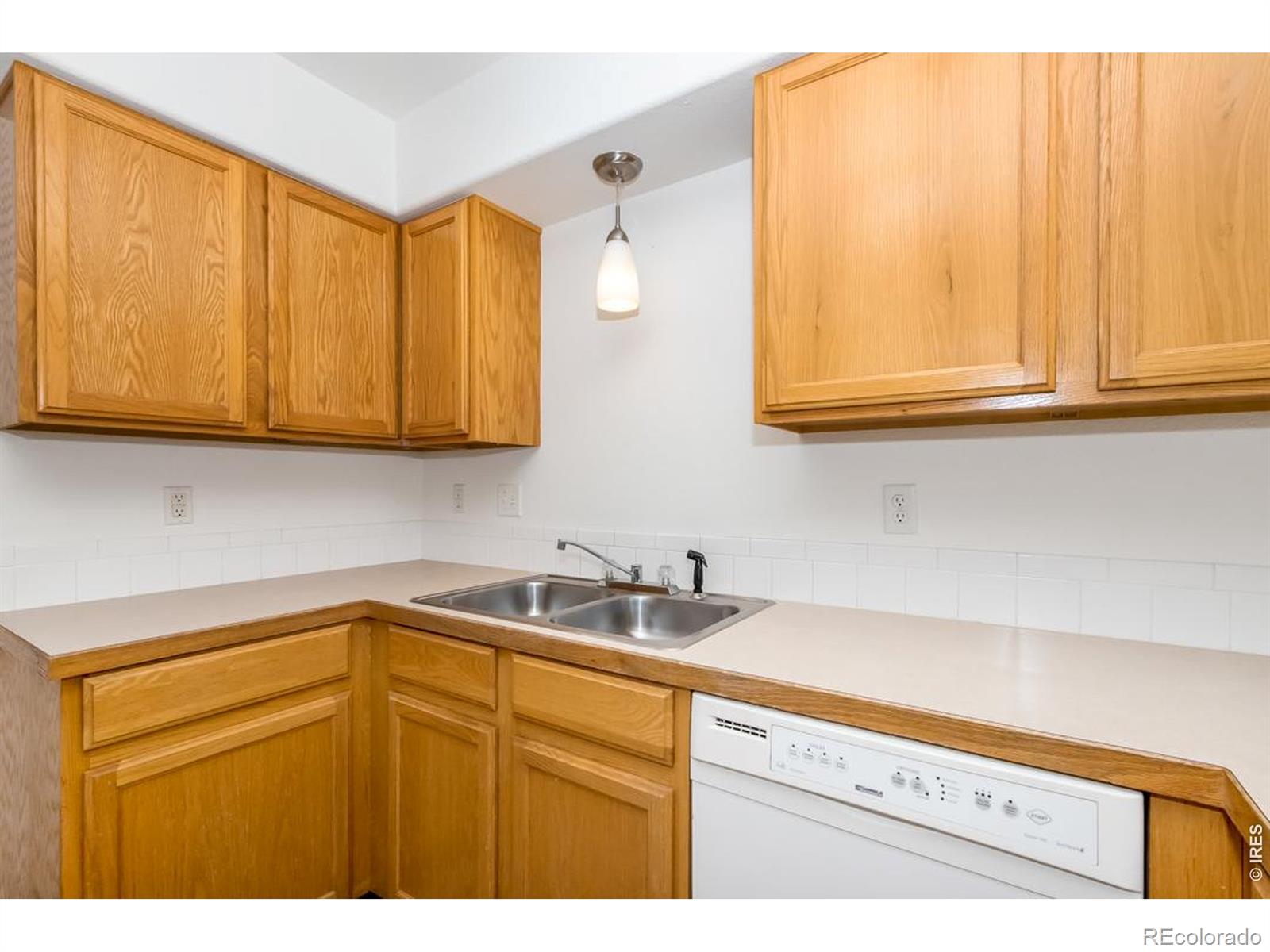 MLS Image #13 for 850 s overland trail,fort collins, Colorado