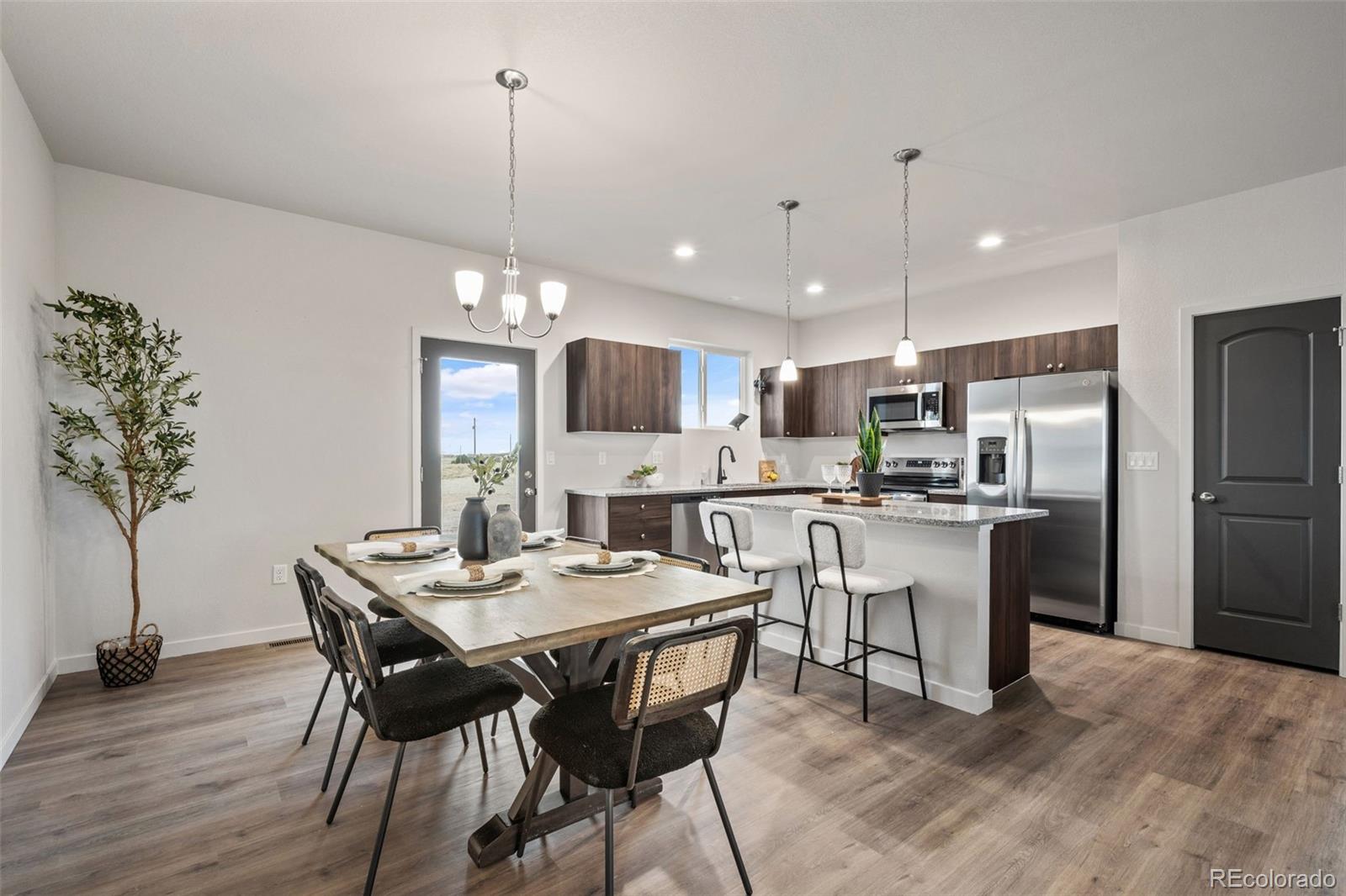 MLS Image #10 for 916 e platteville boulevard,pueblo, Colorado