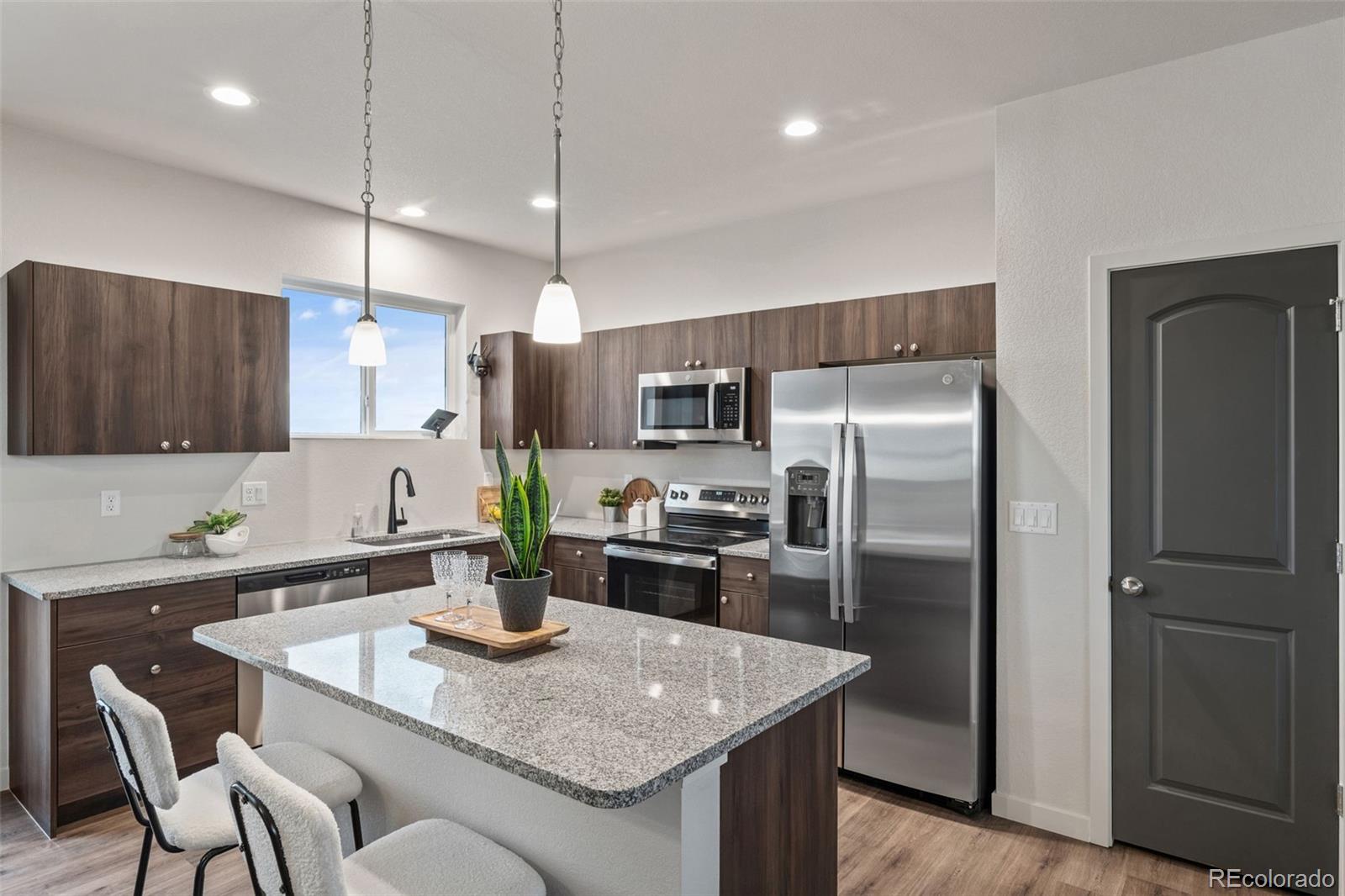 MLS Image #11 for 916 e platteville boulevard,pueblo, Colorado