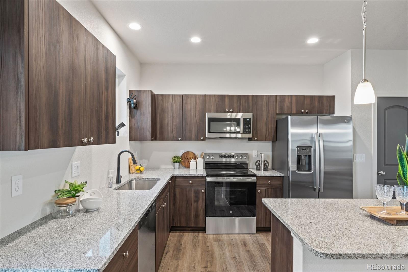 MLS Image #14 for 916 e platteville boulevard,pueblo, Colorado