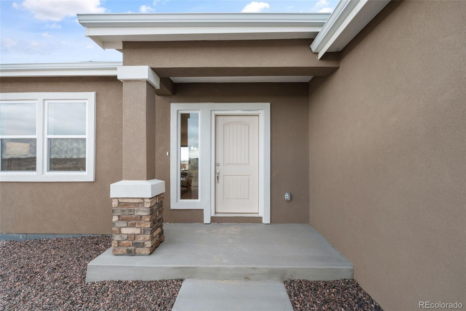 MLS Image #4 for 916 e platteville boulevard,pueblo, Colorado