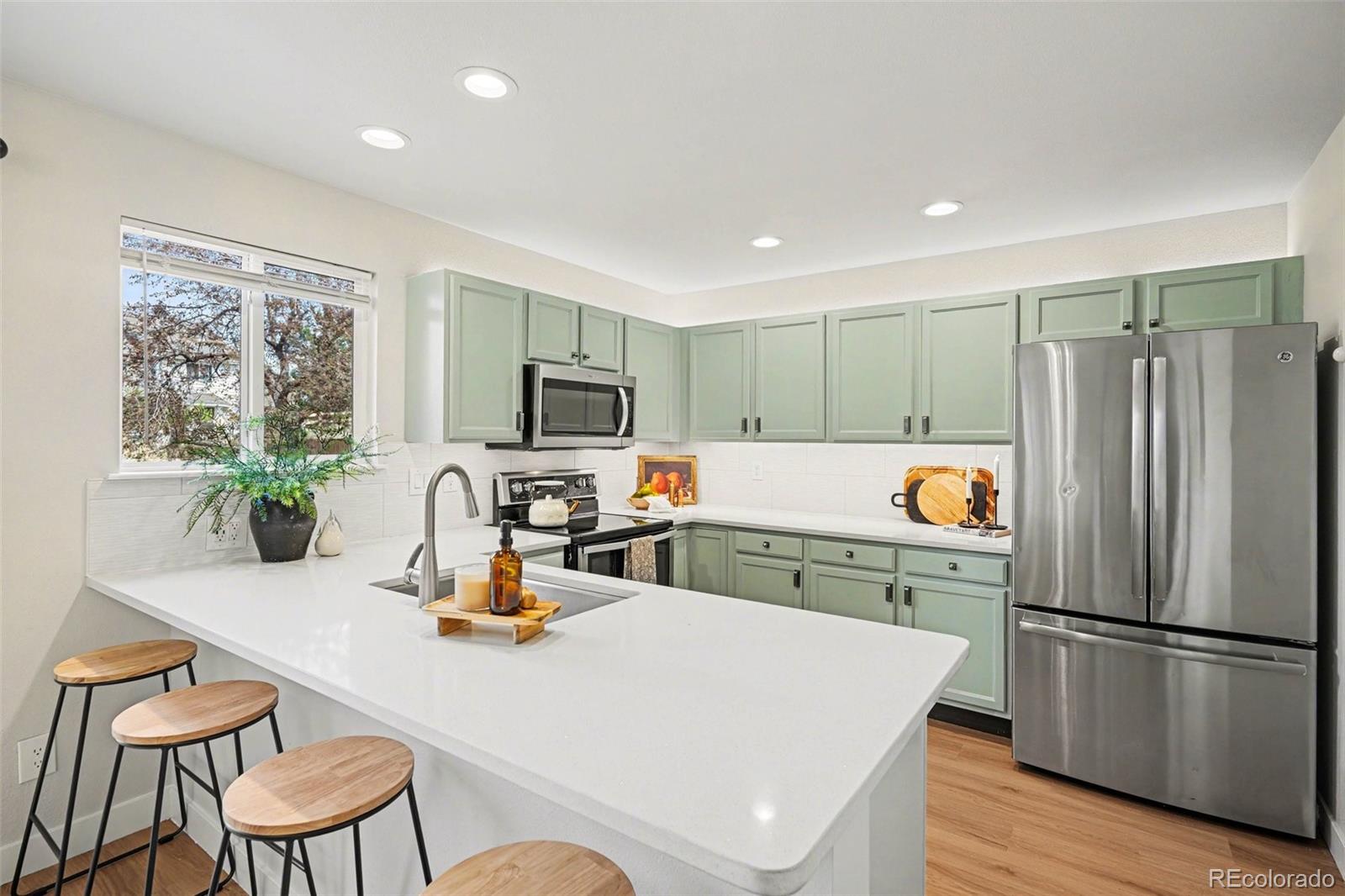MLS Image #11 for 22935 e orchard place,aurora, Colorado