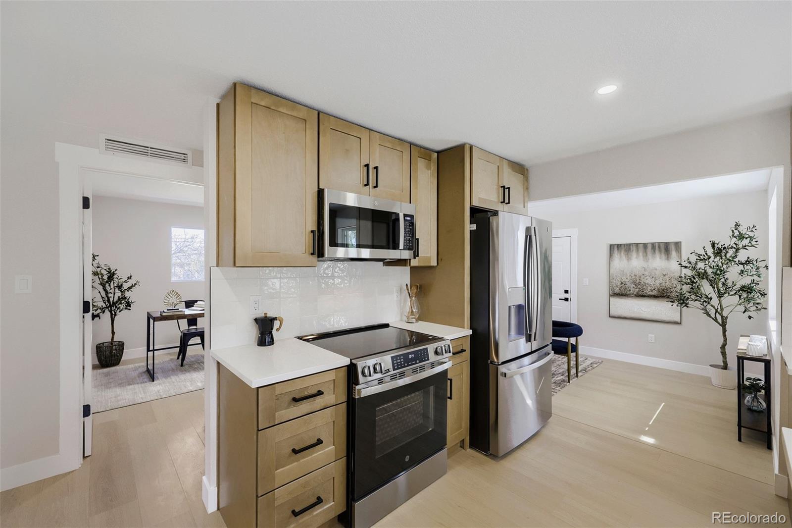 MLS Image #11 for 136  agate way,broomfield, Colorado