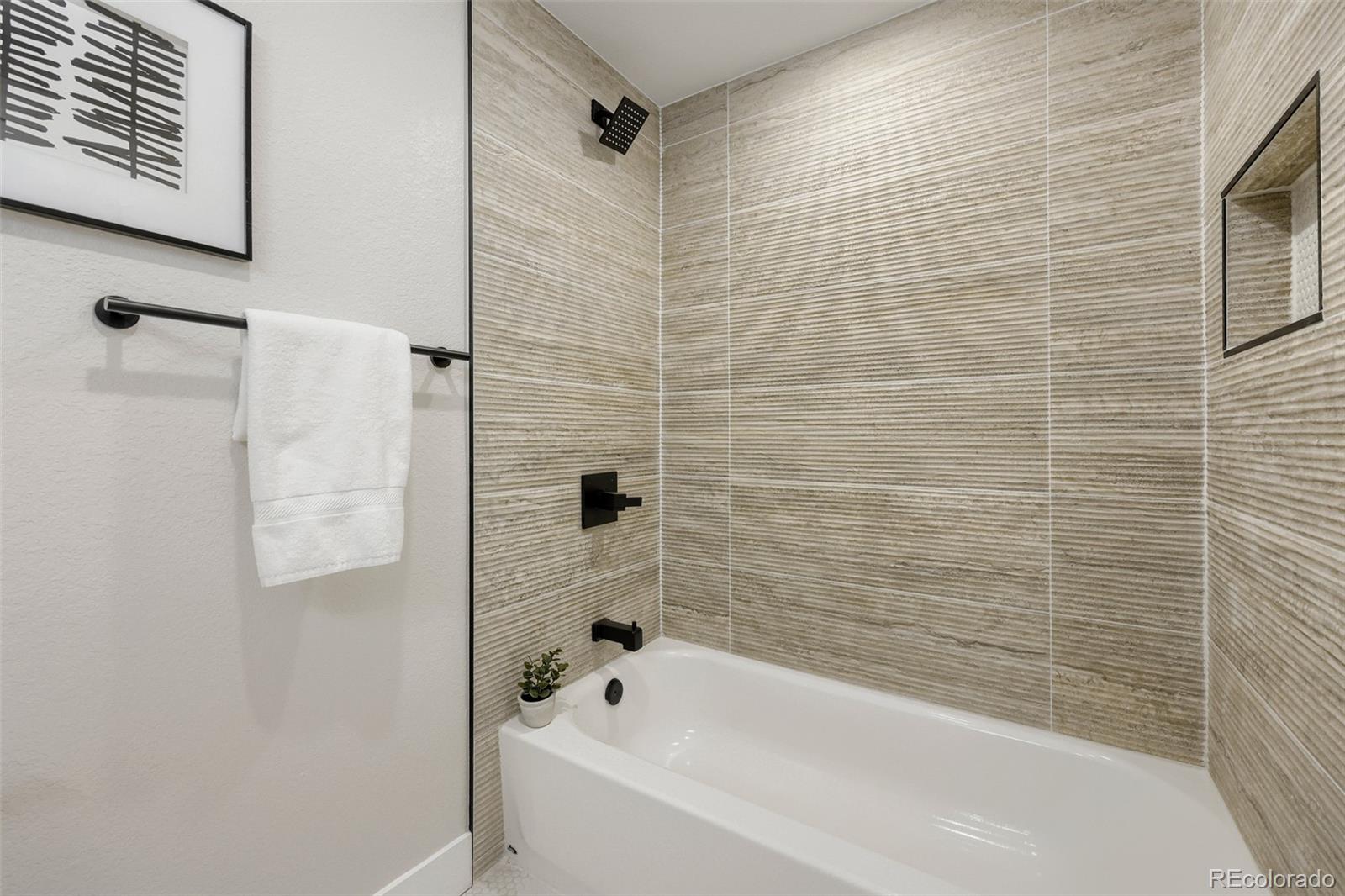 MLS Image #19 for 136  agate way,broomfield, Colorado
