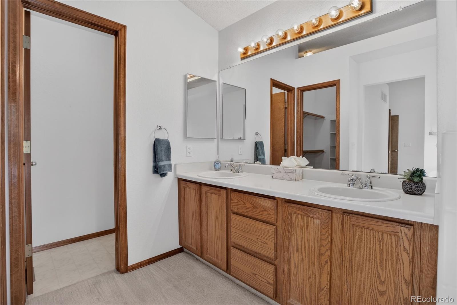 MLS Image #18 for 8843  wagner court,littleton, Colorado