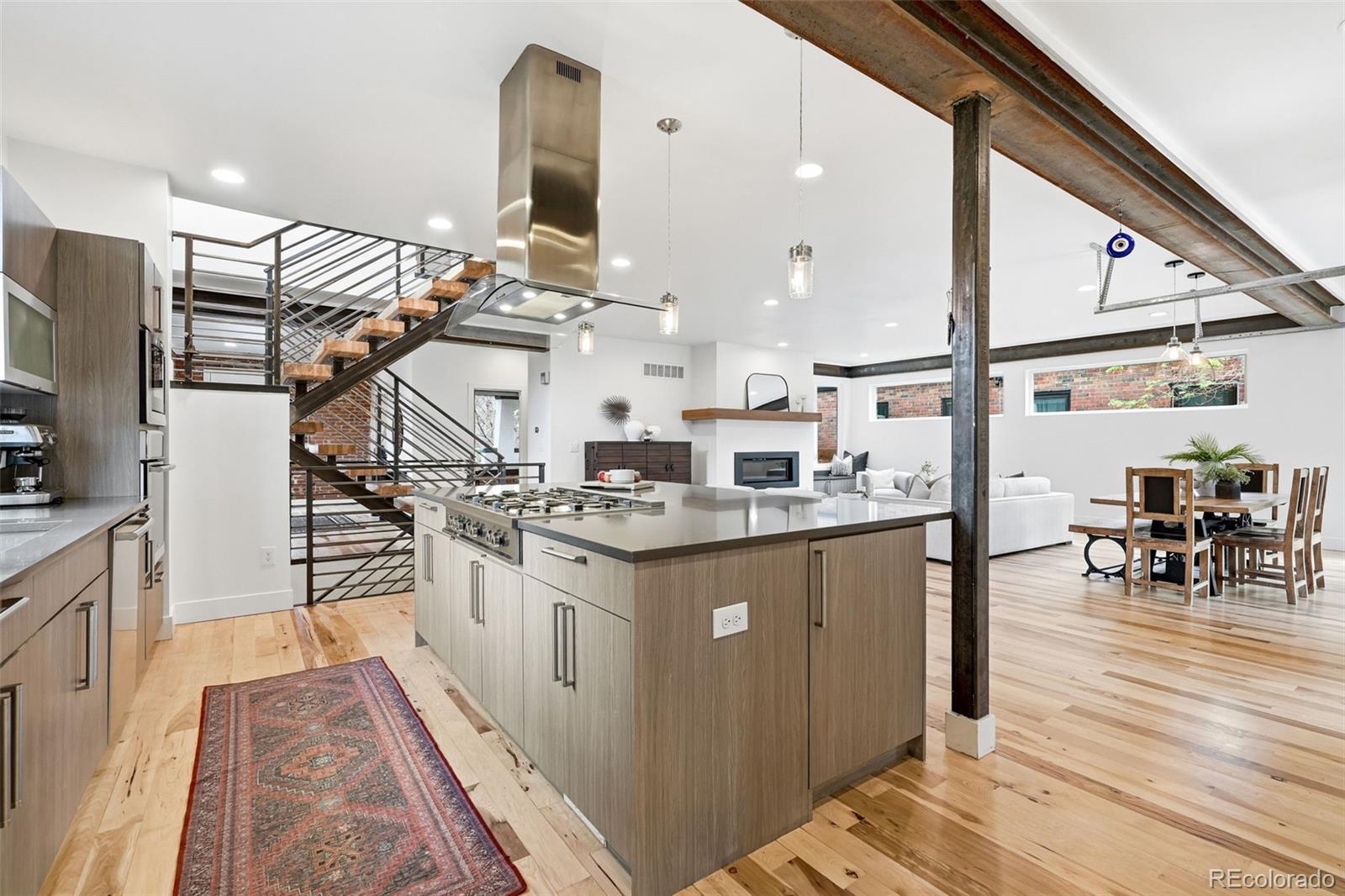 MLS Image #14 for 2379  ivanhoe street,denver, Colorado