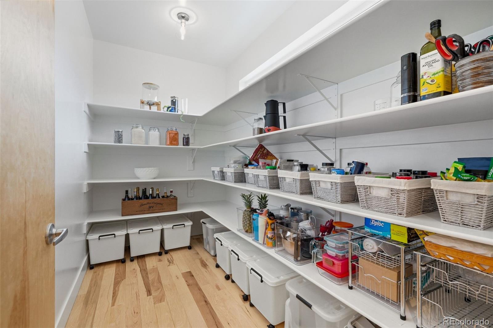 MLS Image #15 for 2379  ivanhoe street,denver, Colorado